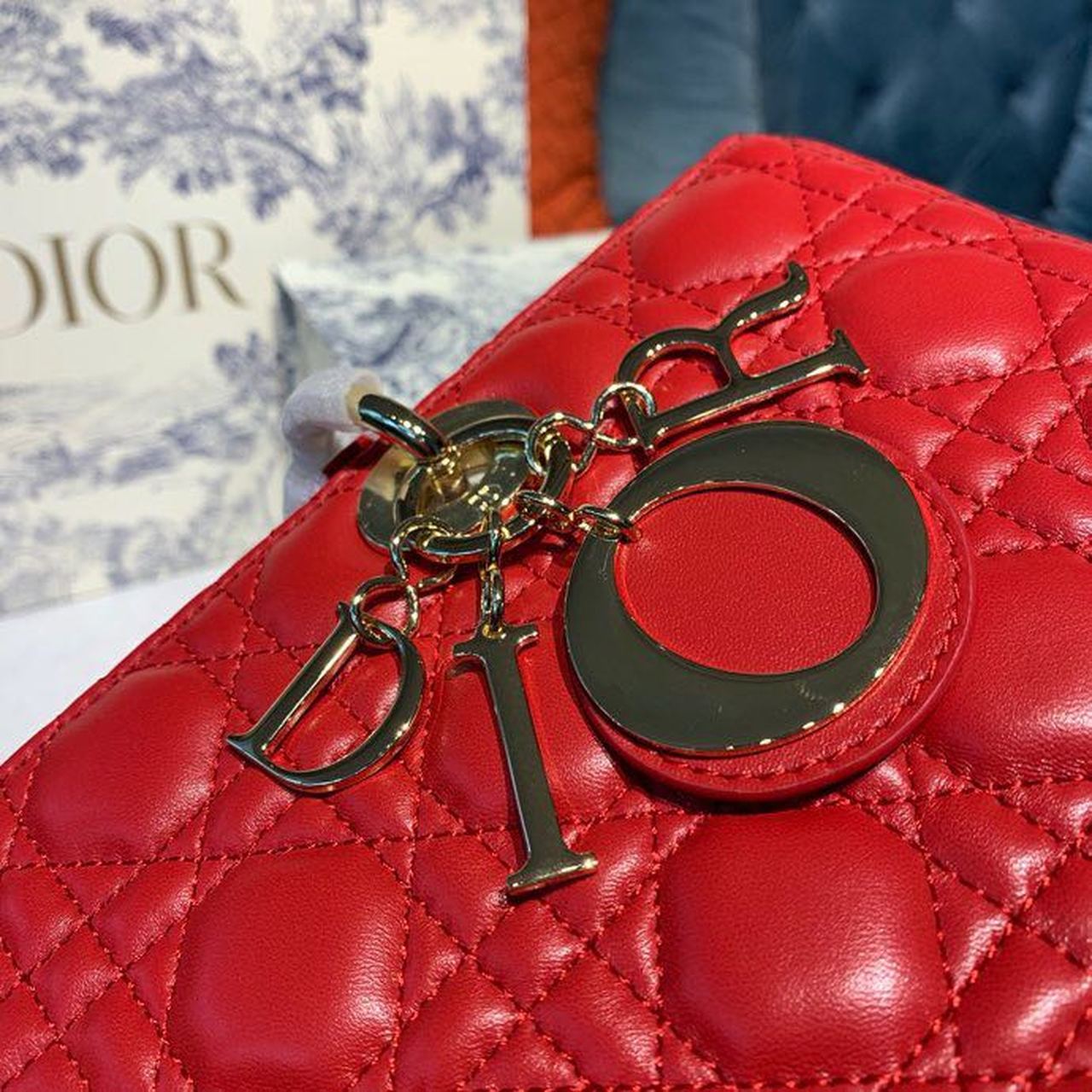 Top Quality Large Lady Bag Gold Toned Hardware Cherry Red Cannage For Women CD 12.5in/32cm M0566ONGE_M52R