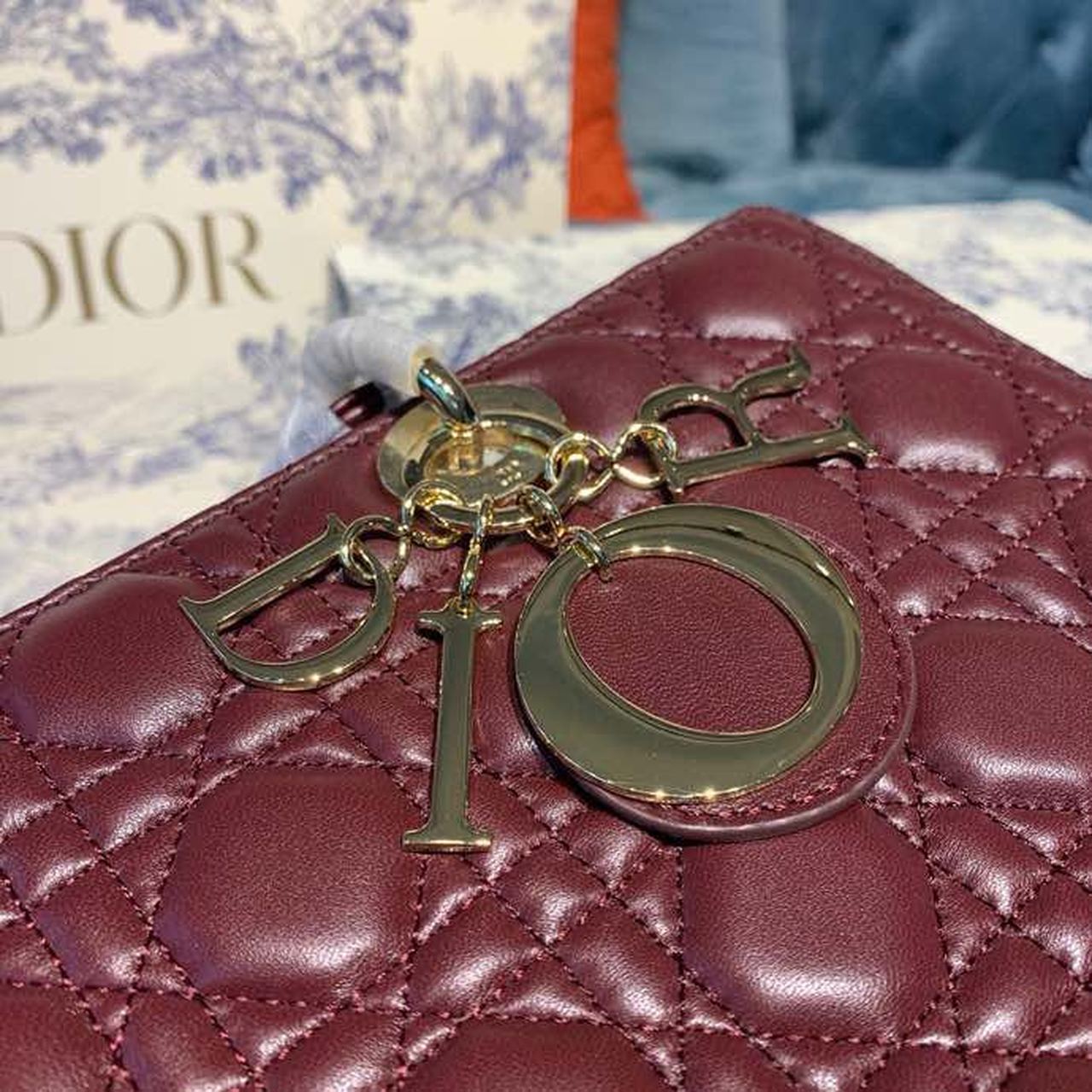 Top Quality Large Lady Bag Gold Toned Hardware Burgundy Cannage For Women 12.5in/32cm CD