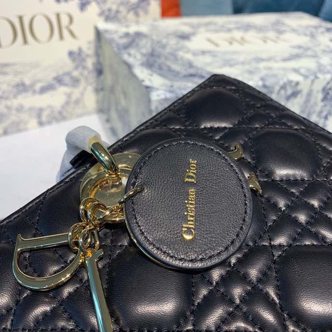 Top Quality Large Lady Bag Gold Toned Hardware Black Cannage For Women 12.5in/32cm CD