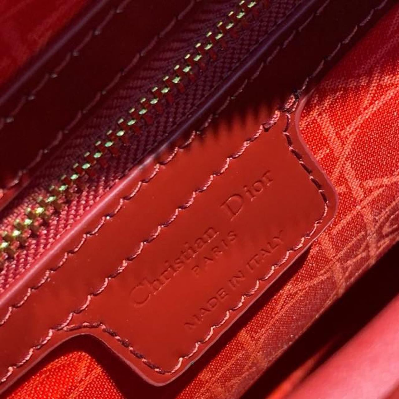 Top Quality Large Lady Bag Gold Toned Hardware Cherry Red Patent For Women 12.5in/32cm CD