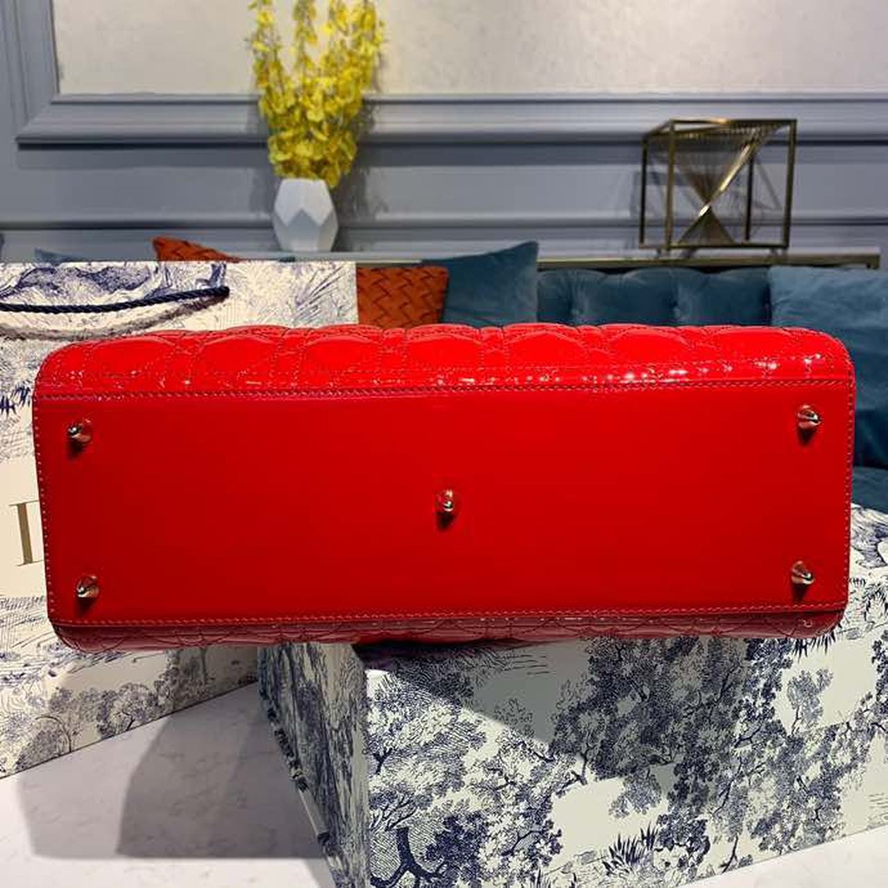 Top Quality Large Lady Bag Gold Toned Hardware Red Patent For Women 12.5in/32cm CD