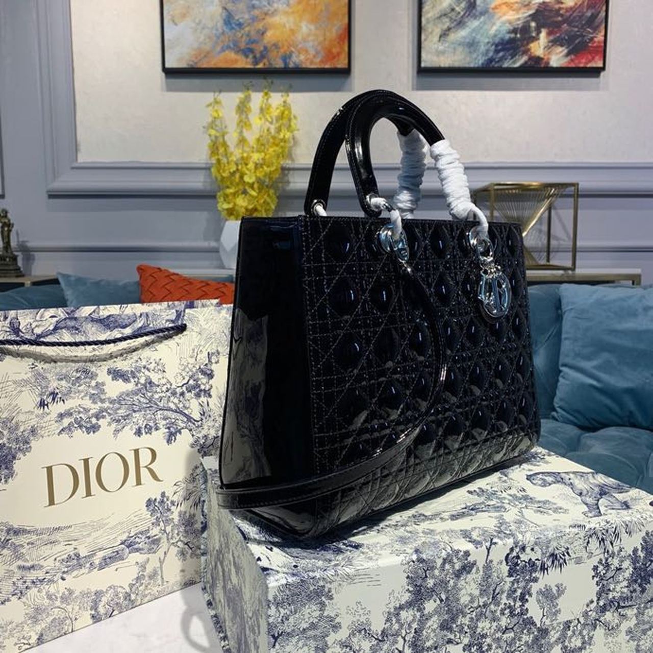 Top Quality Large Lady Bag SiTop Qualityer Hardware Black Patent For Women 12.5in/32cm CD M0566OWCB_M900
