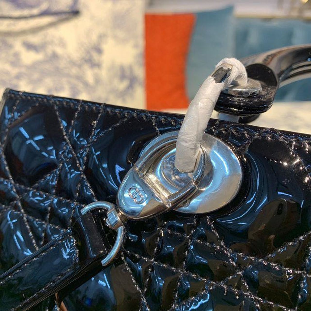 Top Quality Large Lady Bag SiTop Qualityer Hardware Black Patent For Women 12.5in/32cm CD M0566OWCB_M900