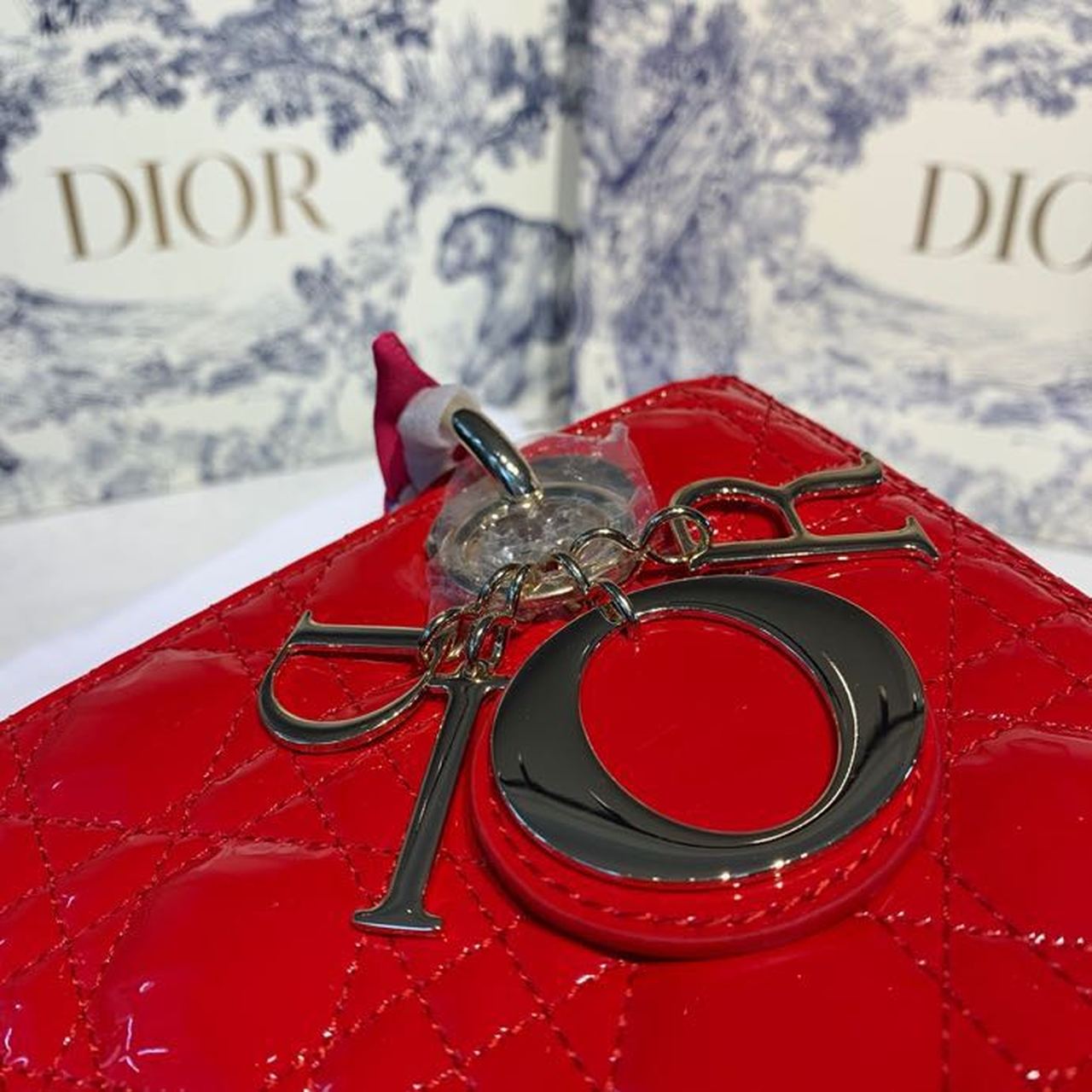 Top Quality MeTop Qualityum Lady Bag Gold Toned Hardware Cherry Red Patent For Women 9.5in/24cm CD M0565OWCB_M323