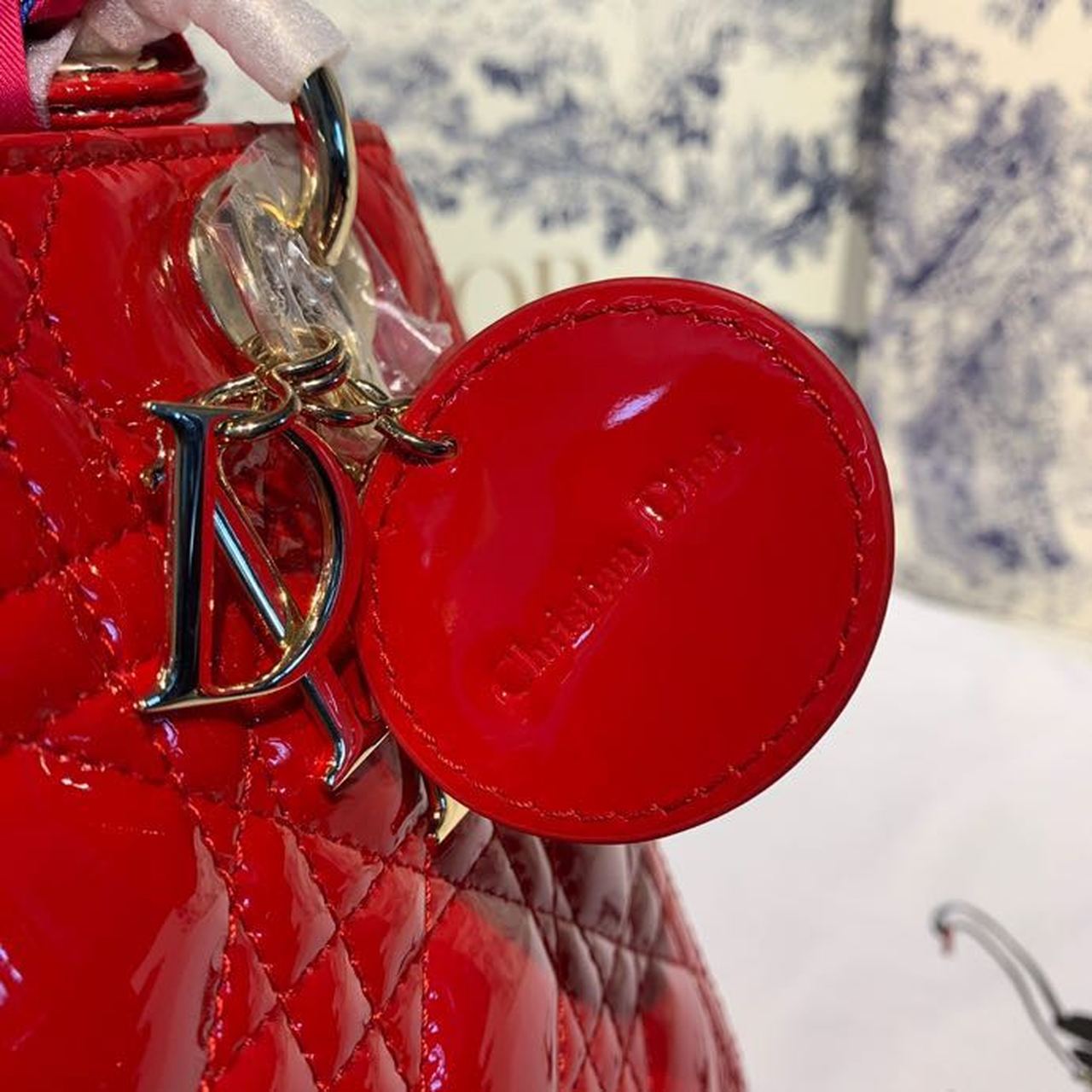 Top Quality MeTop Qualityum Lady Bag Gold Toned Hardware Cherry Red Patent For Women 9.5in/24cm CD M0565OWCB_M323