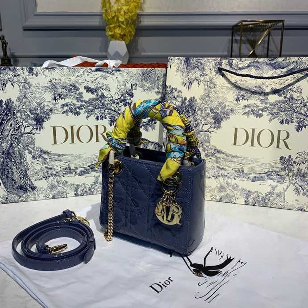 Top Quality Mini Lady Bag with Chain Silver Hardware Spring/Summer Collection, Deep Blue, For Women Womens Handbags, 18cm CD