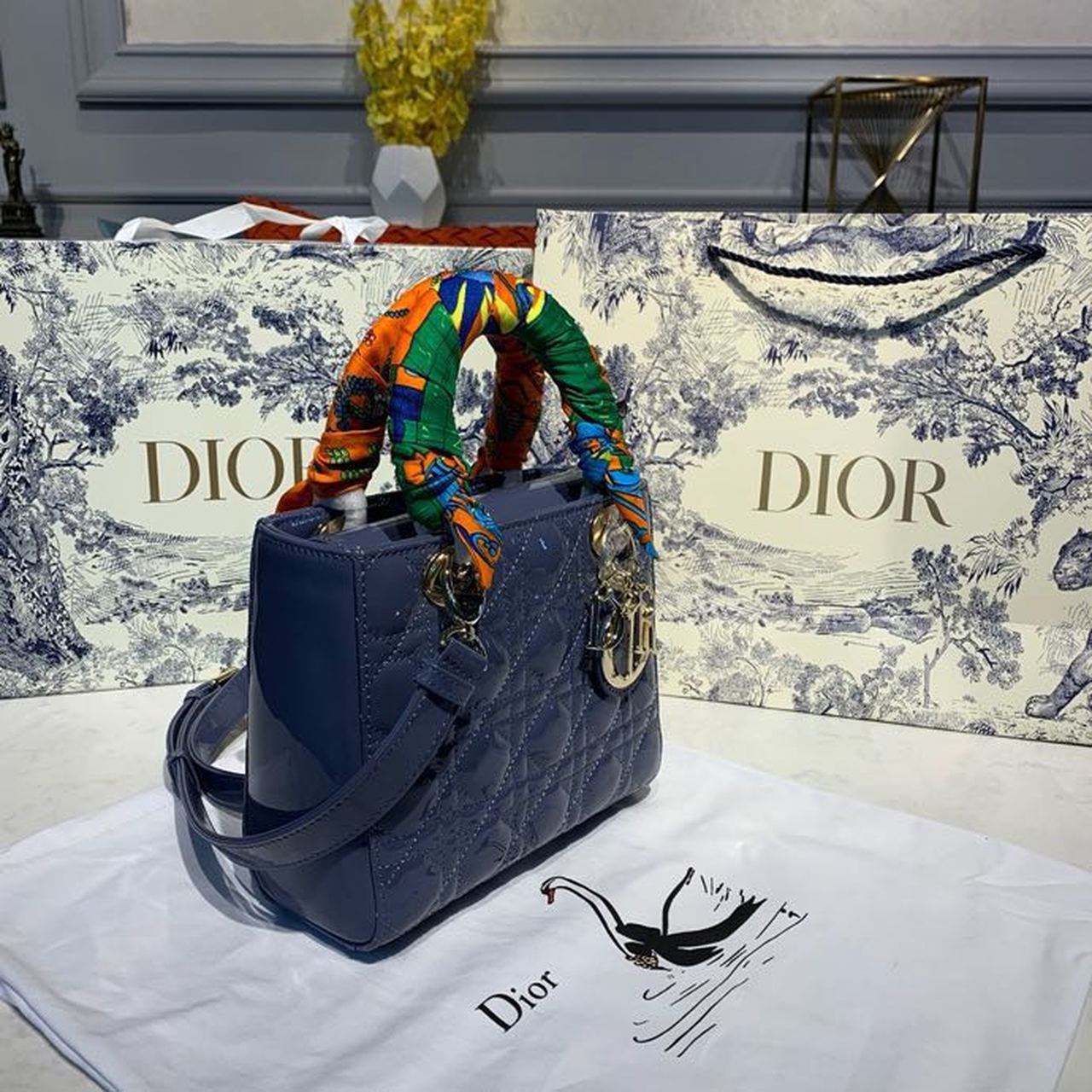 Top Quality Small Lady Bag SiTop Qualityer Hardware Deep Blue Patent For Women 8in/20cm CD