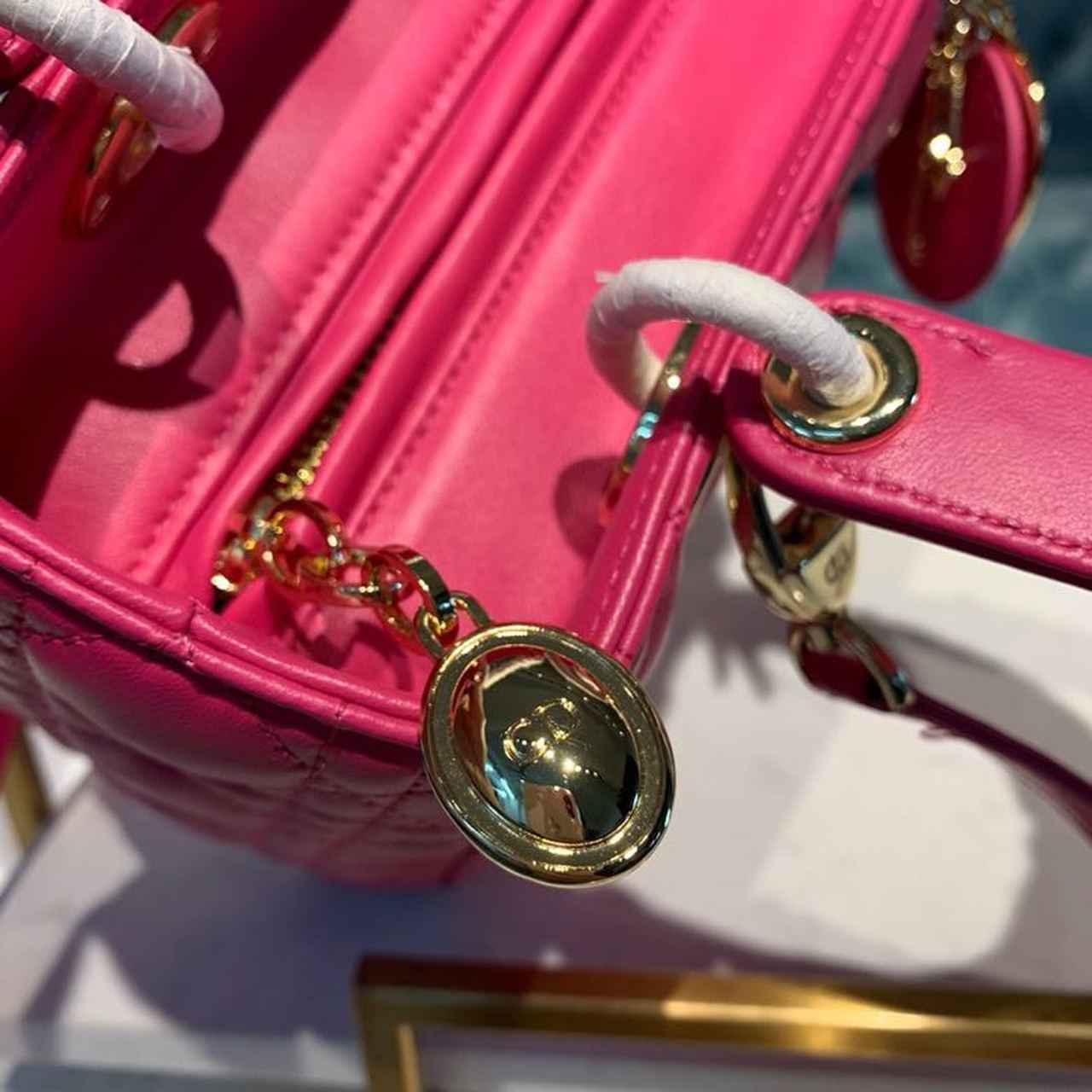 Top Quality MeTop Qualityum Lady Bag Gold Toned Hardware Hot Pink For Women 9.5in/24cm CD