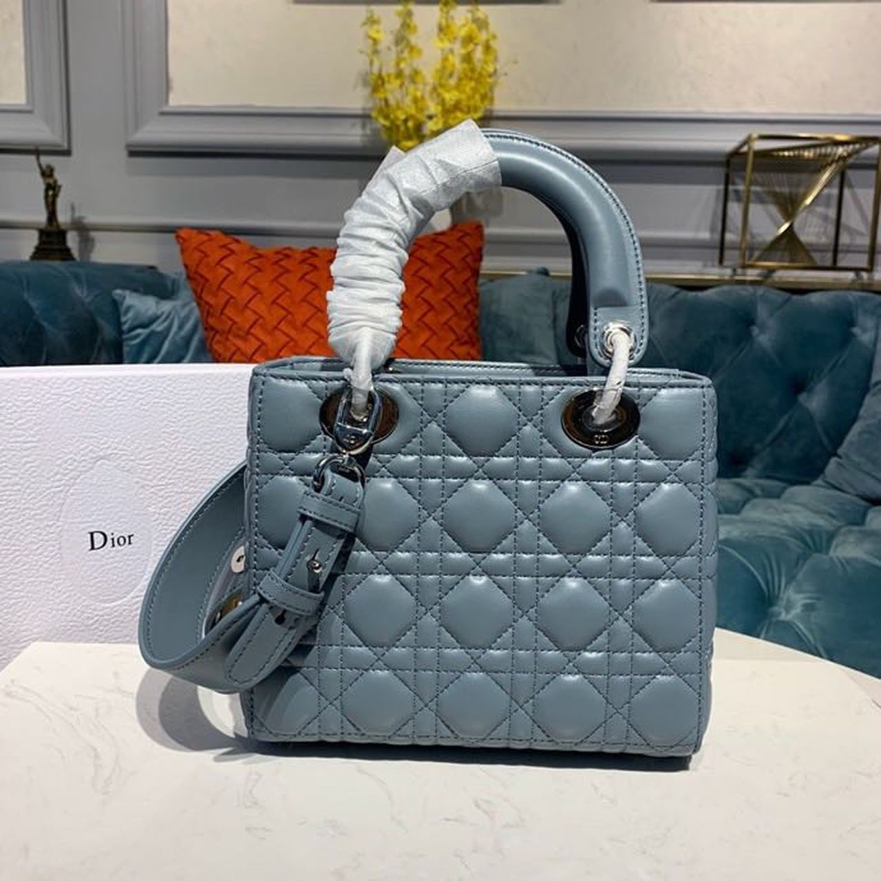 Top Quality Small Lady Bag SiTop Qualityer Hardware Cloud Blue For Women 8in/20cm CD