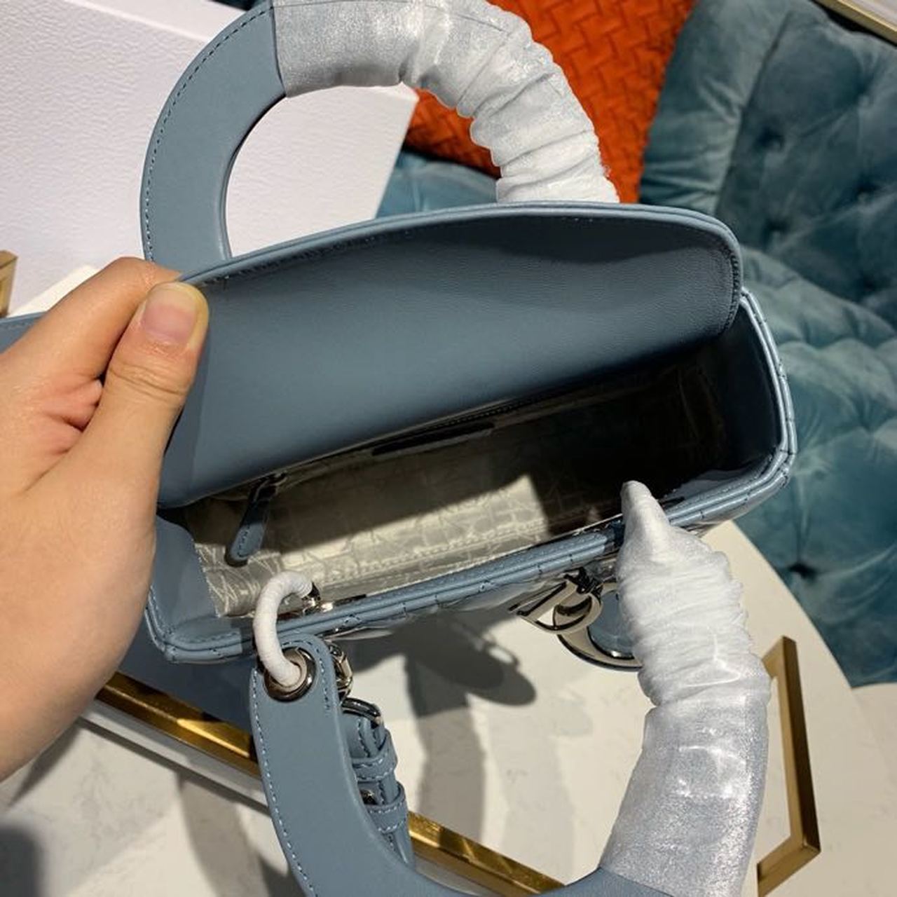 Top Quality Small Lady Bag SiTop Qualityer Hardware Cloud Blue For Women 8in/20cm CD