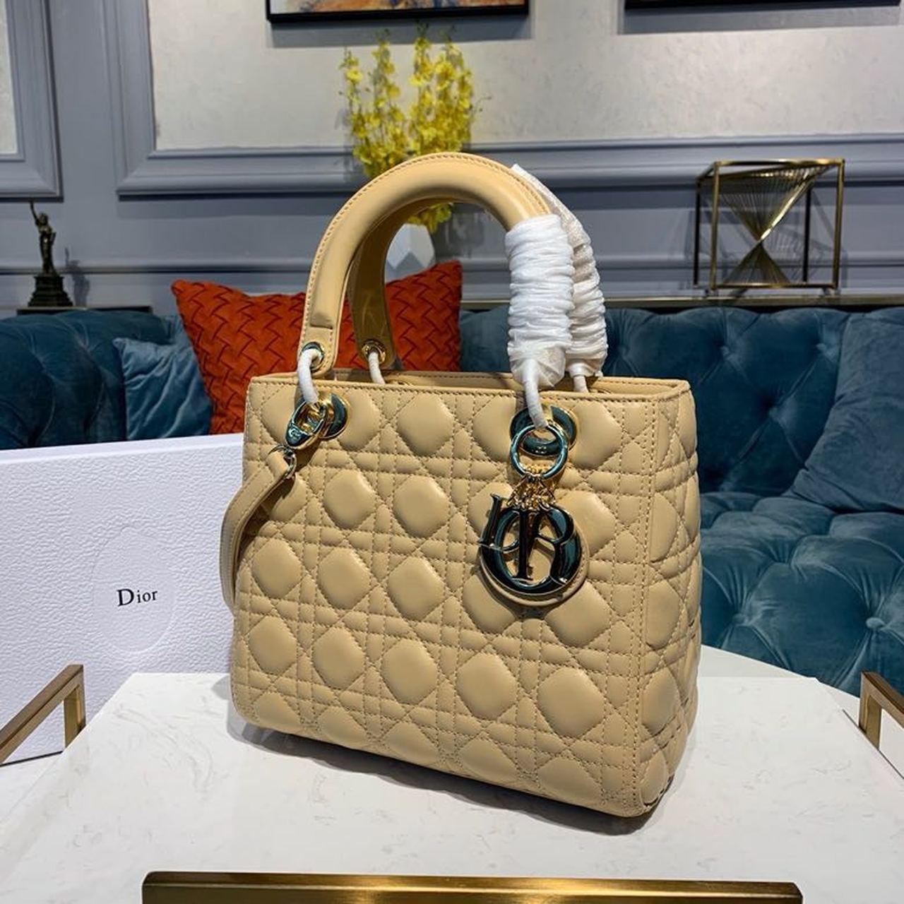 Top Quality MeTop Qualityum Lady Bag Gold Toned Hardware Pale Yellow For Women 9.5in/24cm CD