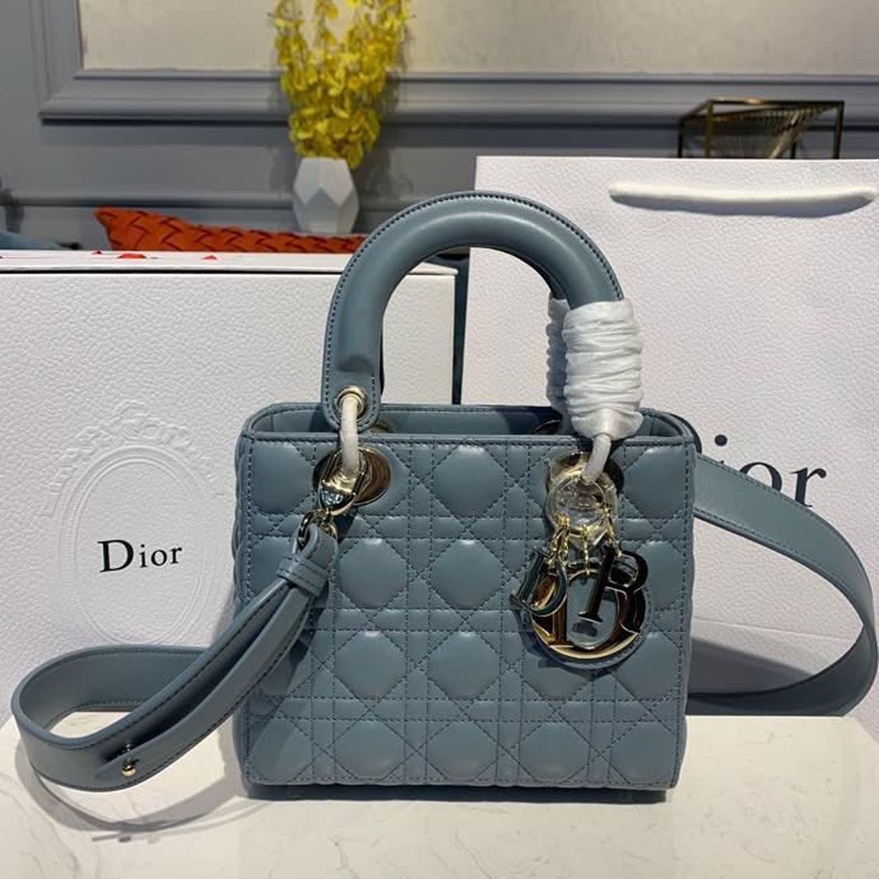 Top Quality Small Lady Bag Gold Toned Hardware Light Blue For Women 8in/20cm