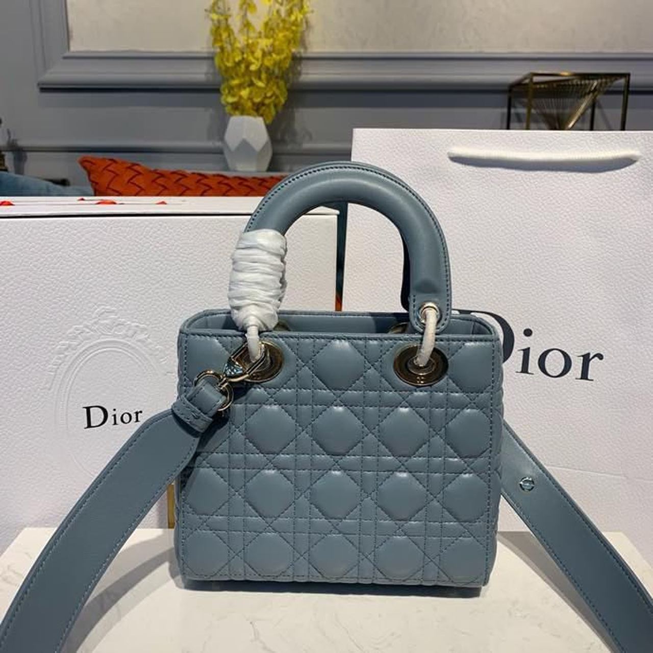 Top Quality Small Lady Bag Gold Toned Hardware Light Blue For Women 8in/20cm