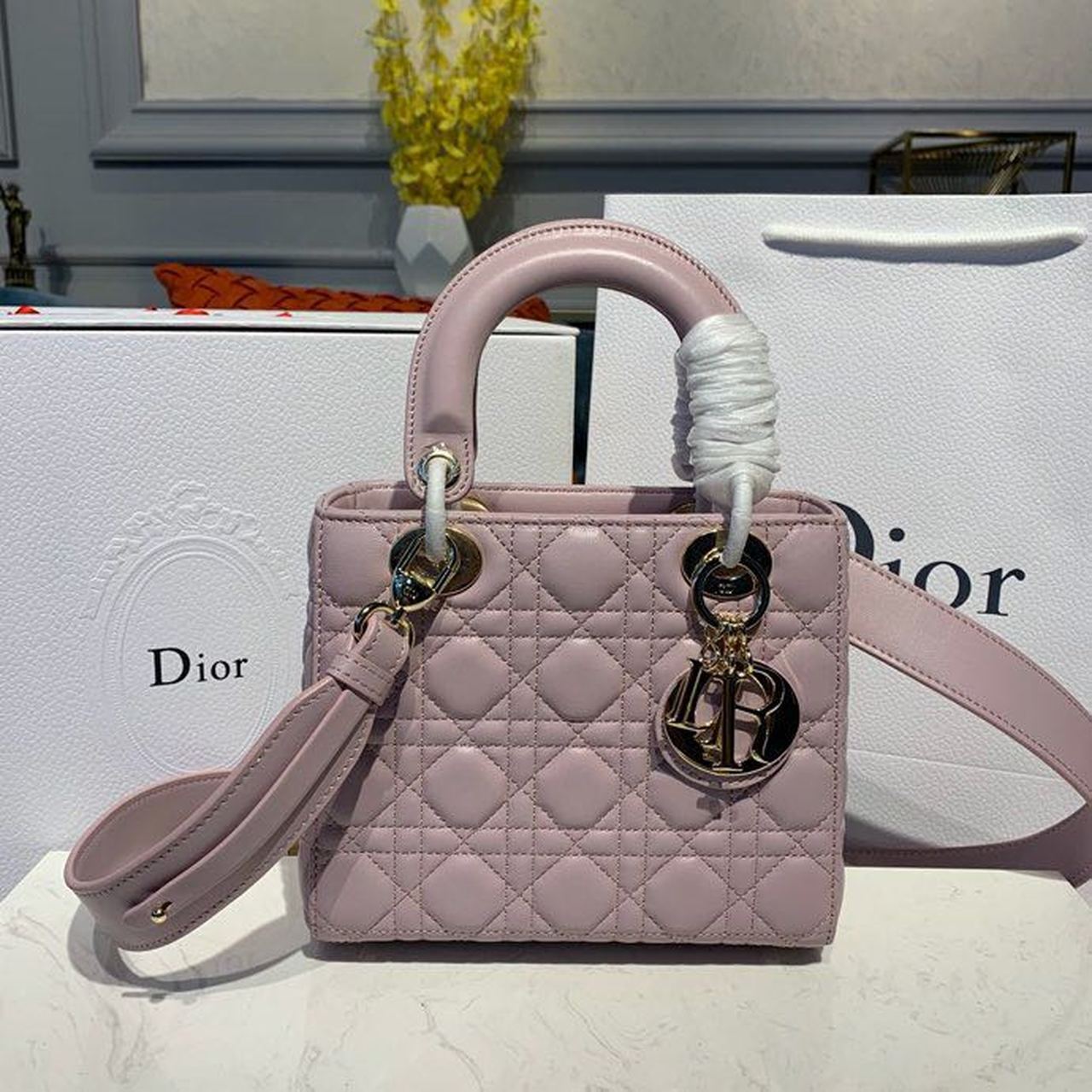 Top Quality Small Lady Bag Gold Toned Hardware Lotus Pearlescent For Women 8in/20cm CD