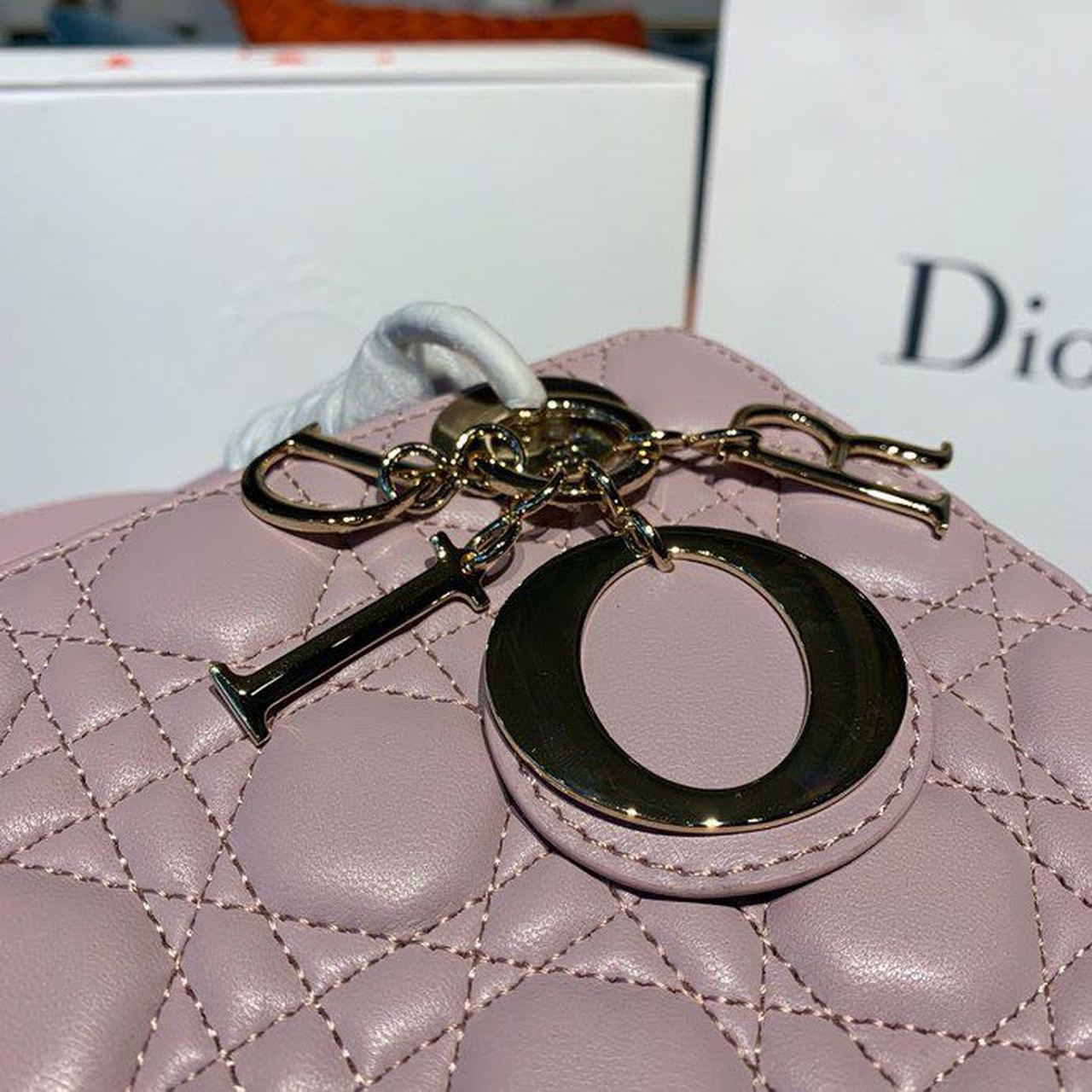 Top Quality Small Lady Bag Gold Toned Hardware Lotus Pearlescent For Women 8in/20cm CD