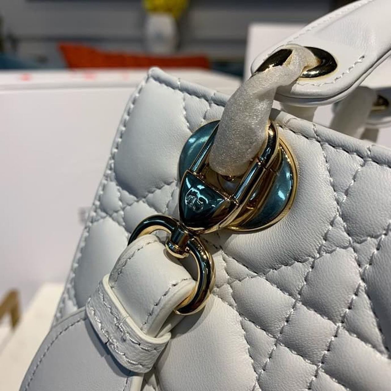Top Quality Small Lady Bag Gold Toned Hardware White For Women 8in/20cm CD