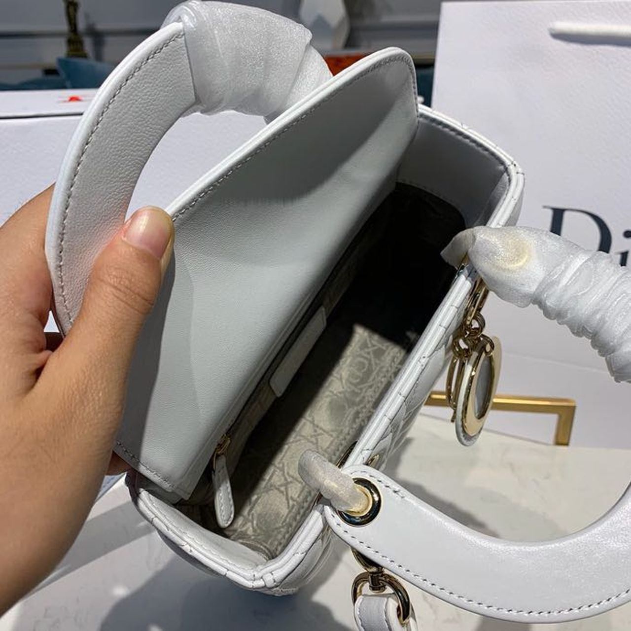 Top Quality Small Lady Bag Gold Toned Hardware White For Women 8in/20cm CD
