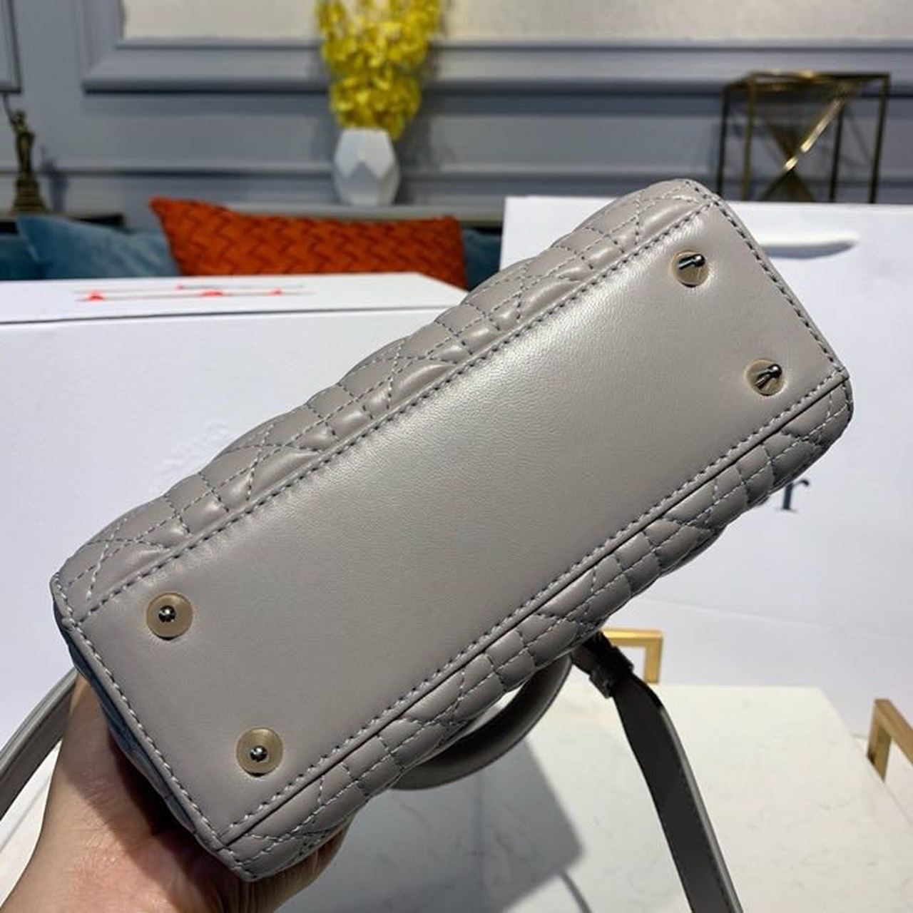 Top Quality Small Lady Bag Gold Toned Hardware Light Gray For Women 8in/20cm CD