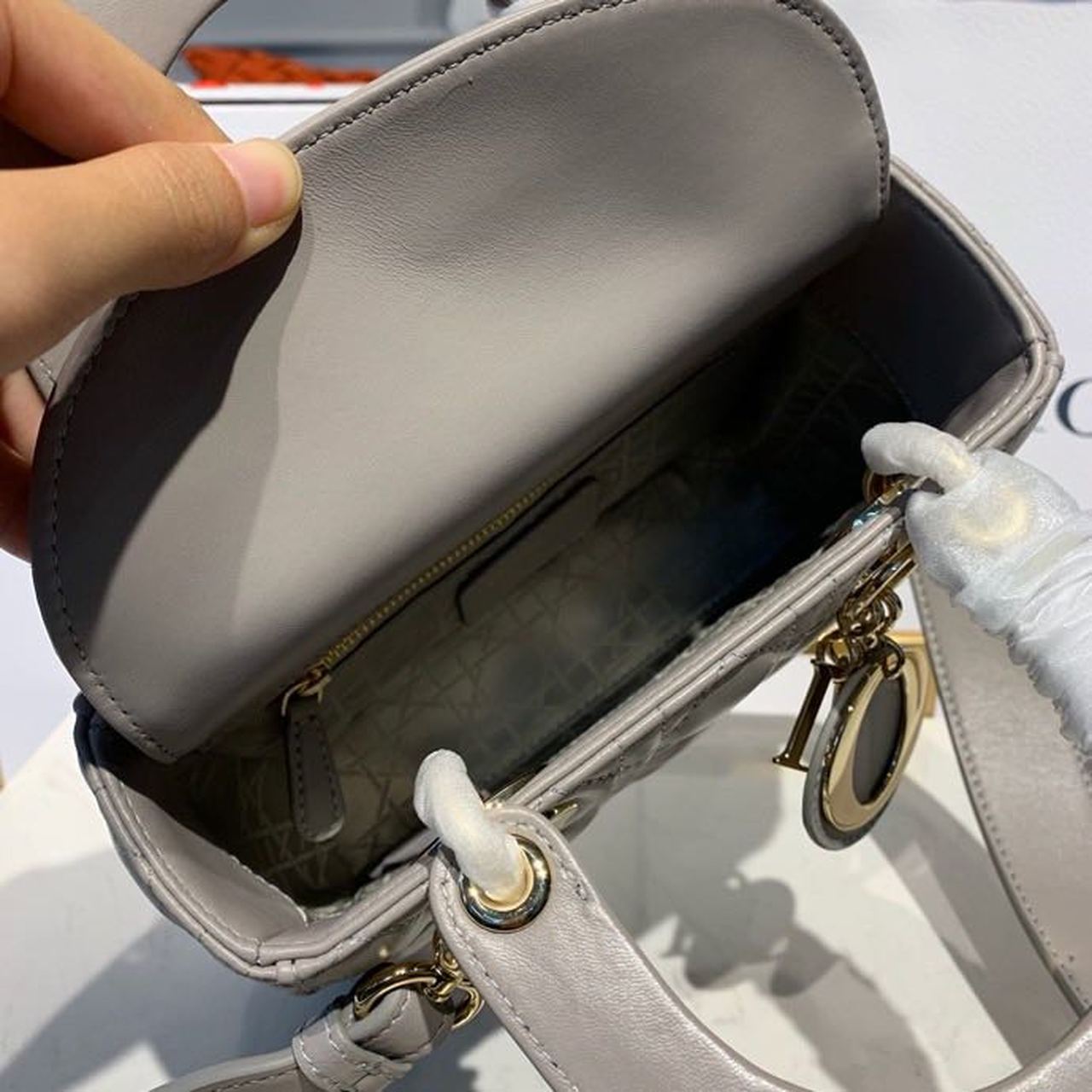 Top Quality Small Lady Bag Gold Toned Hardware Light Gray For Women 8in/20cm CD