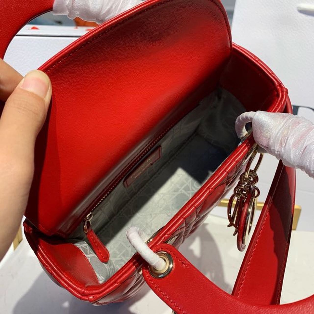 Top Quality Small Lady Bag Red Patent Gold Toned Hardware For Women 8in/20cm CD