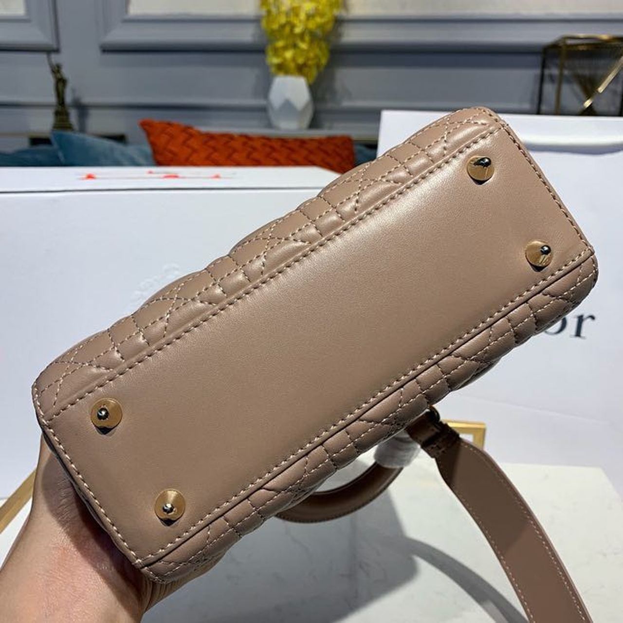 Top Quality Small Lady Bag Gold Toned Hardware Beige For Women 8in/20cm CD