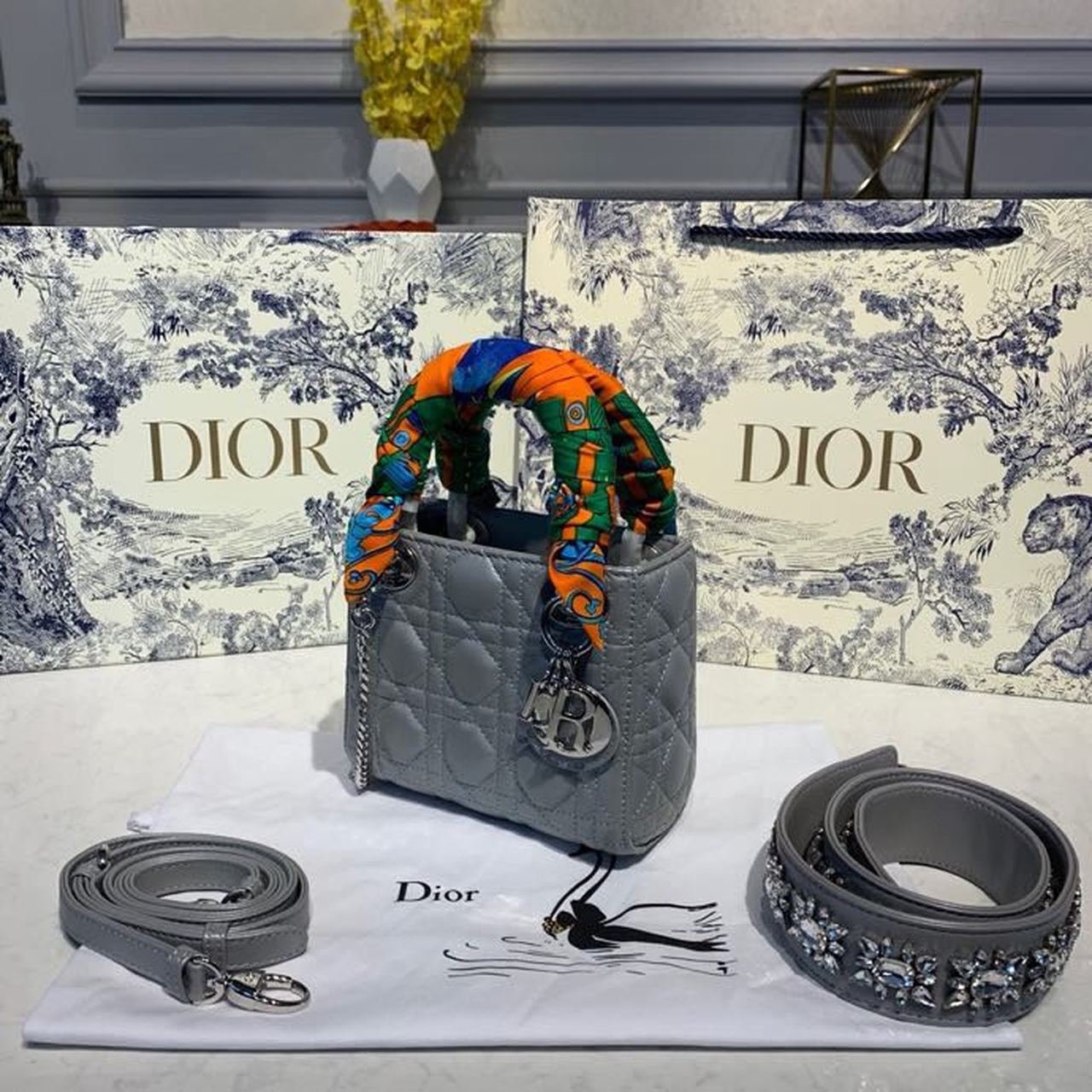 Top Quality Mini Lady Bag with Chain and Embellished Bag Strap Silver Hardware Spring/Summer Collection, Pearl Grey, For Women Womens Handbags, 18cm CD M0505OADU_M11G
