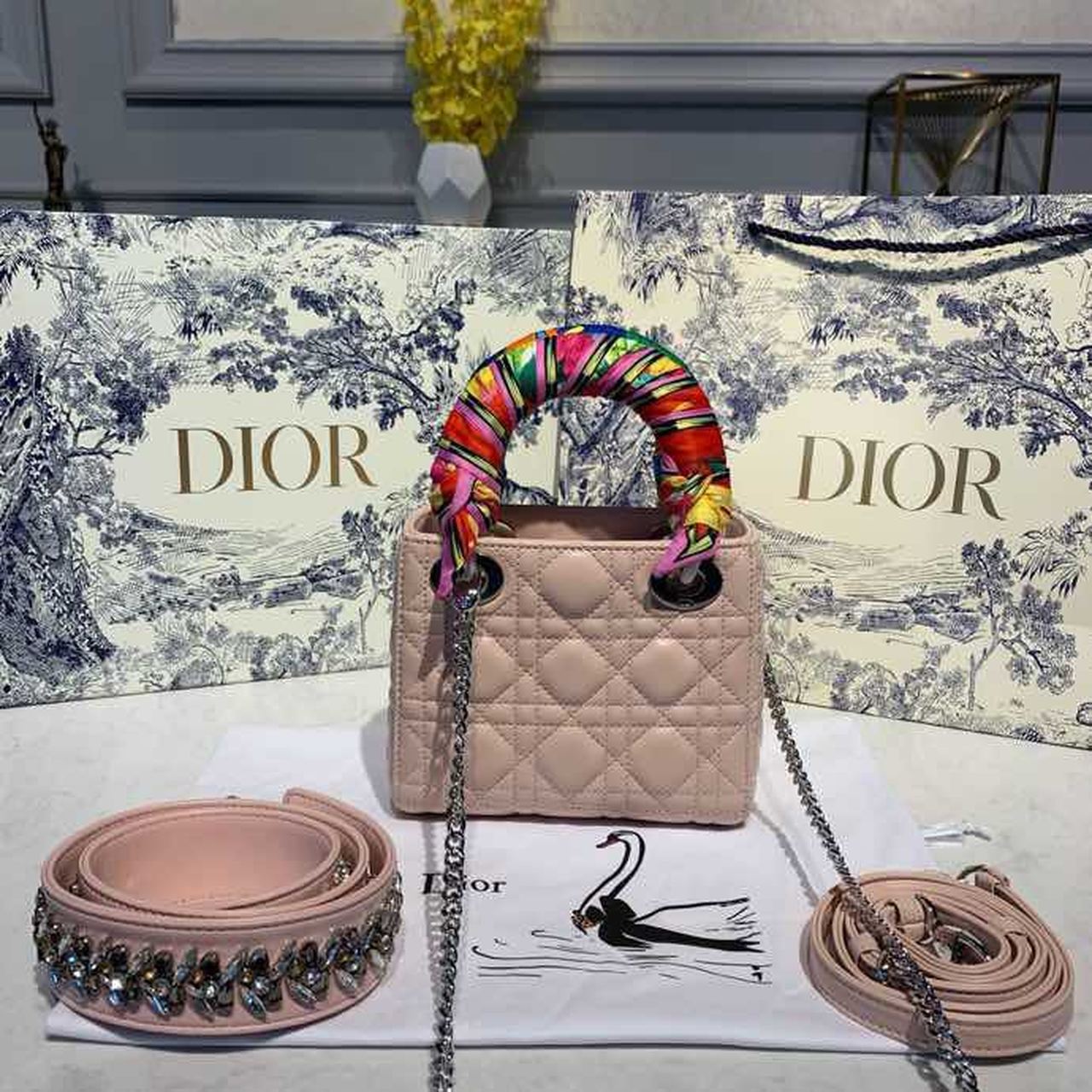 Top Quality Mini Lady Bag with Chain and Embellished Bag Strap SiTop Qualityer Hardware Spring/Summer Collection, Pink, For Women Women’s Handbags, 18cm CD