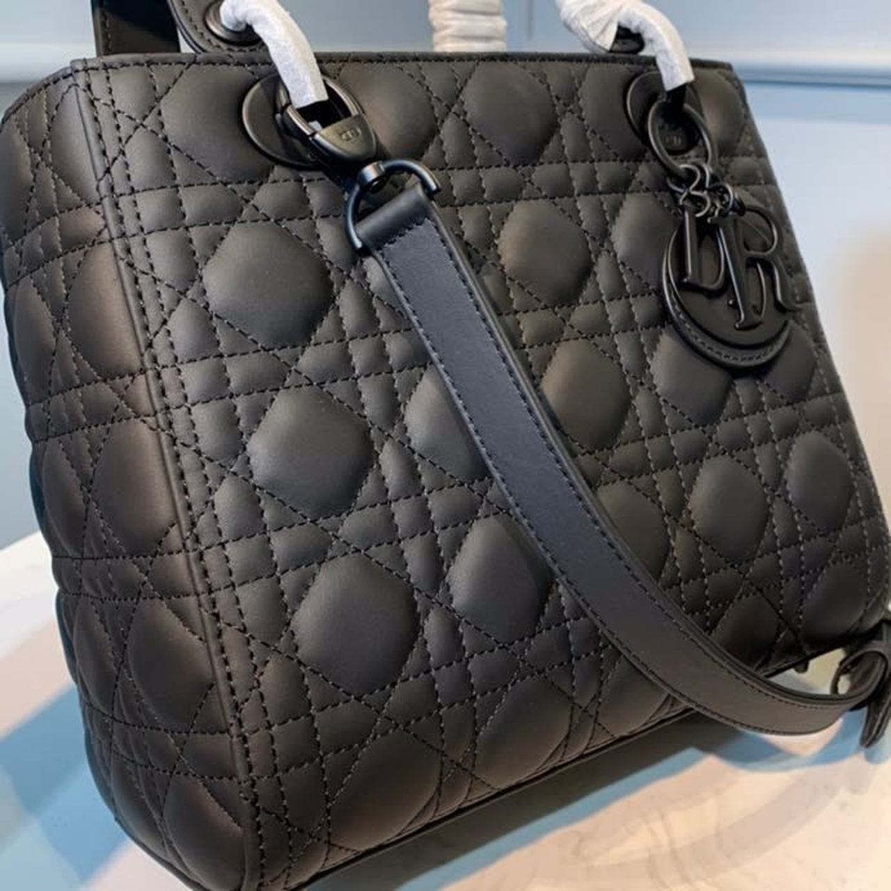 Top Quality MeTop Qualityum Lady Bag Matte Hardware Black Ultramatte For Women 9.5in/24cm CD M0565SLOI_M989