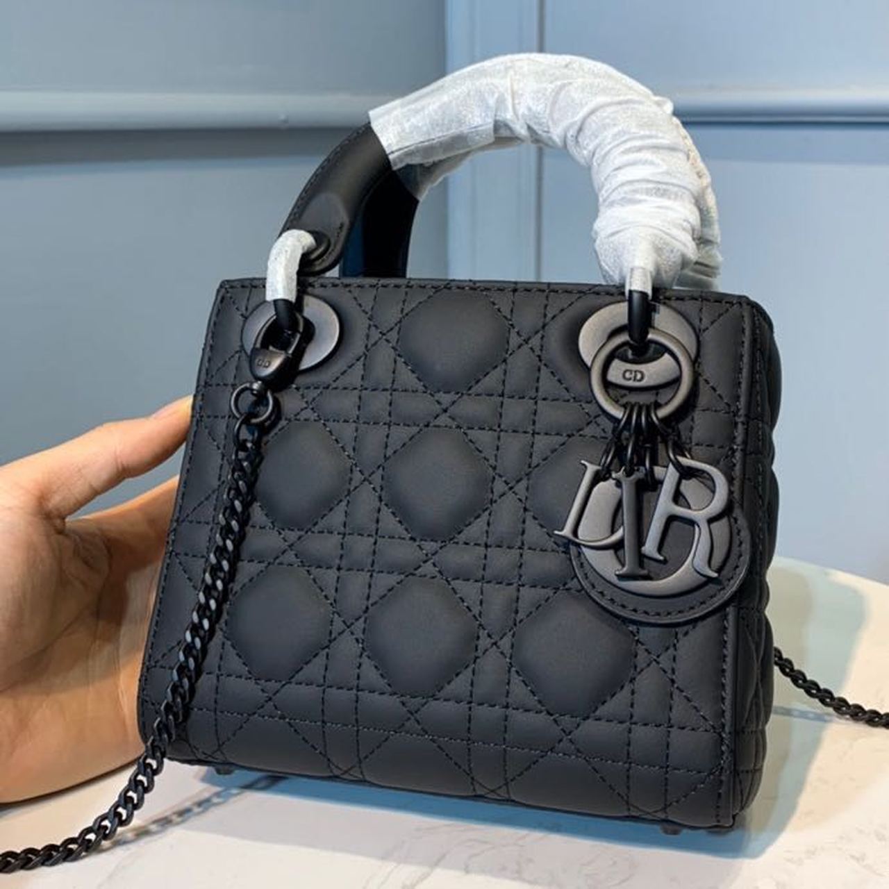 Top Quality Mini Lady Bag with Chain Matte Hardware Spring/Summer Collection, Black, For Women Womens Handbags, 18cm CD M0505SLOI_M989