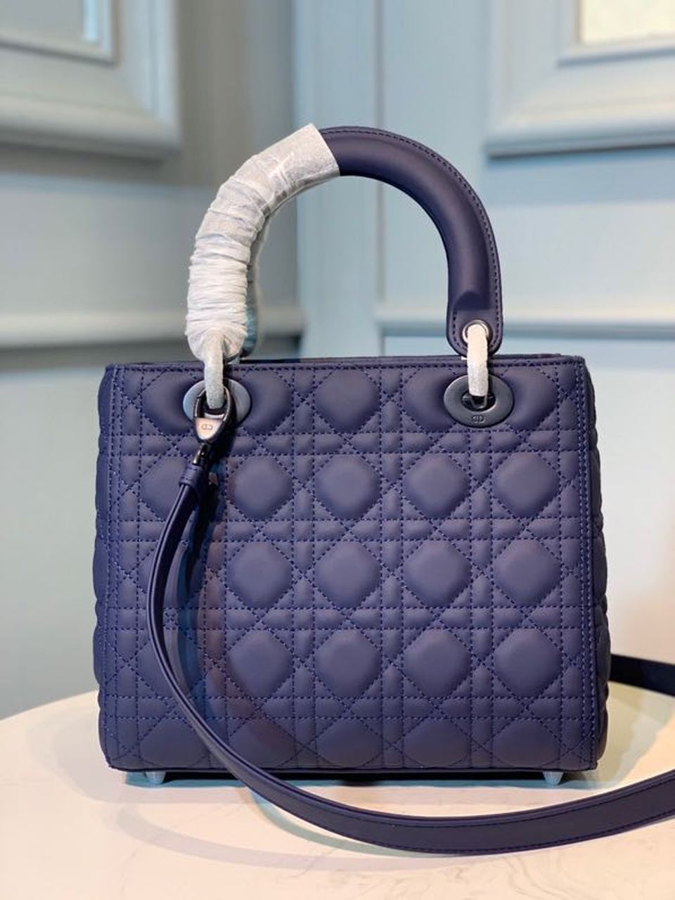Top Quality MeTop Qualityum Ultramatte Lady Bag Blue For Women 9.5in/24cm CD M0565ILOI_M85B