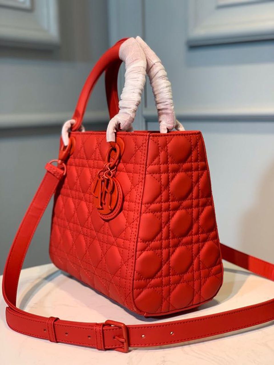 Top Quality MeTop Qualityum Lady Bag Matte Hardware Red Ultramatte For Women 9.5in/24cm CD