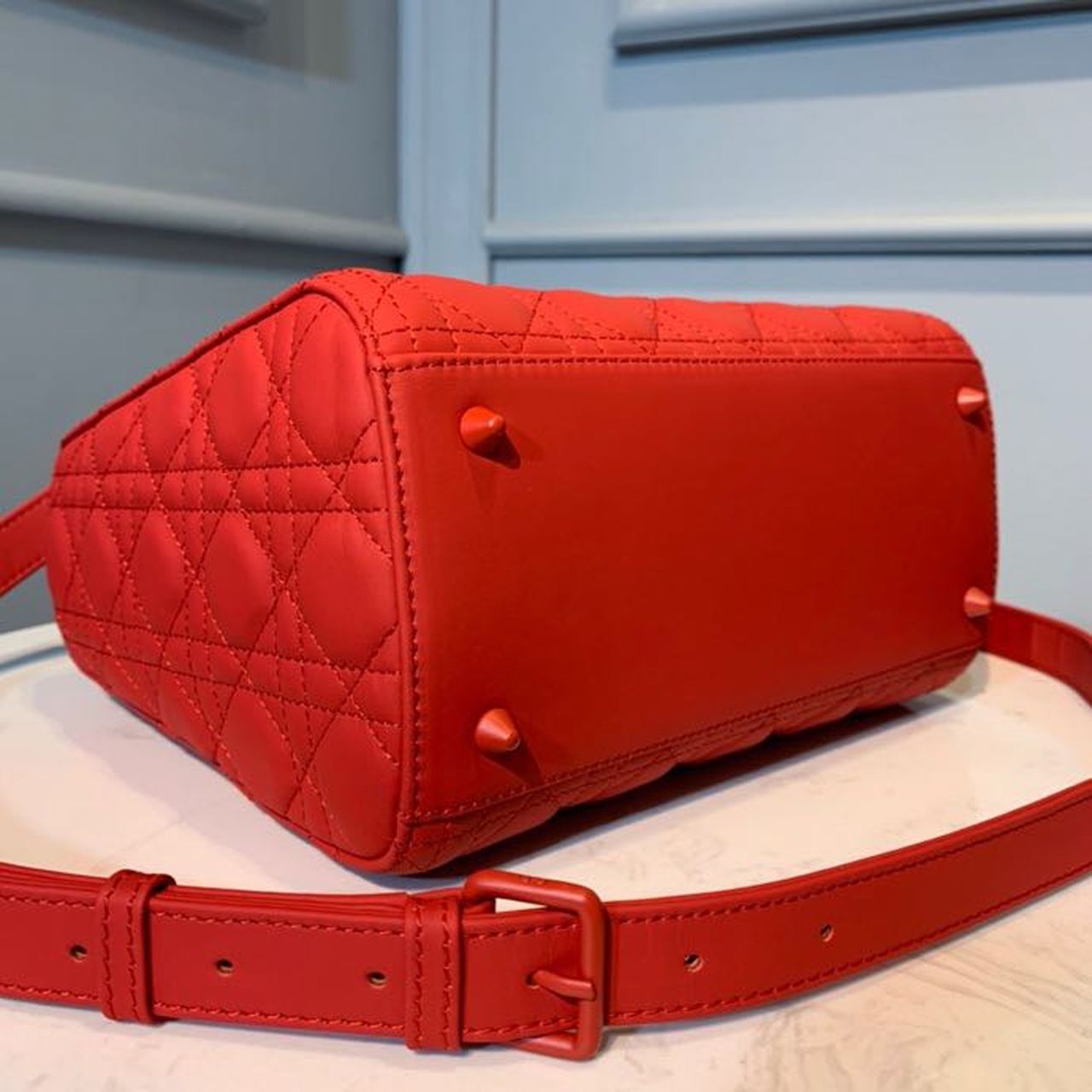 Top Quality MeTop Qualityum Lady Bag Matte Hardware Red Ultramatte For Women 9.5in/24cm CD