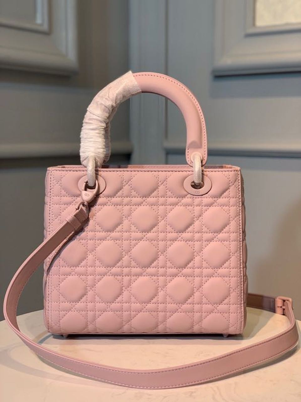 Top Quality MeTop Qualityum Lady Bag Matte Hardware Powder Pink For Women 9.5in/24cm CD