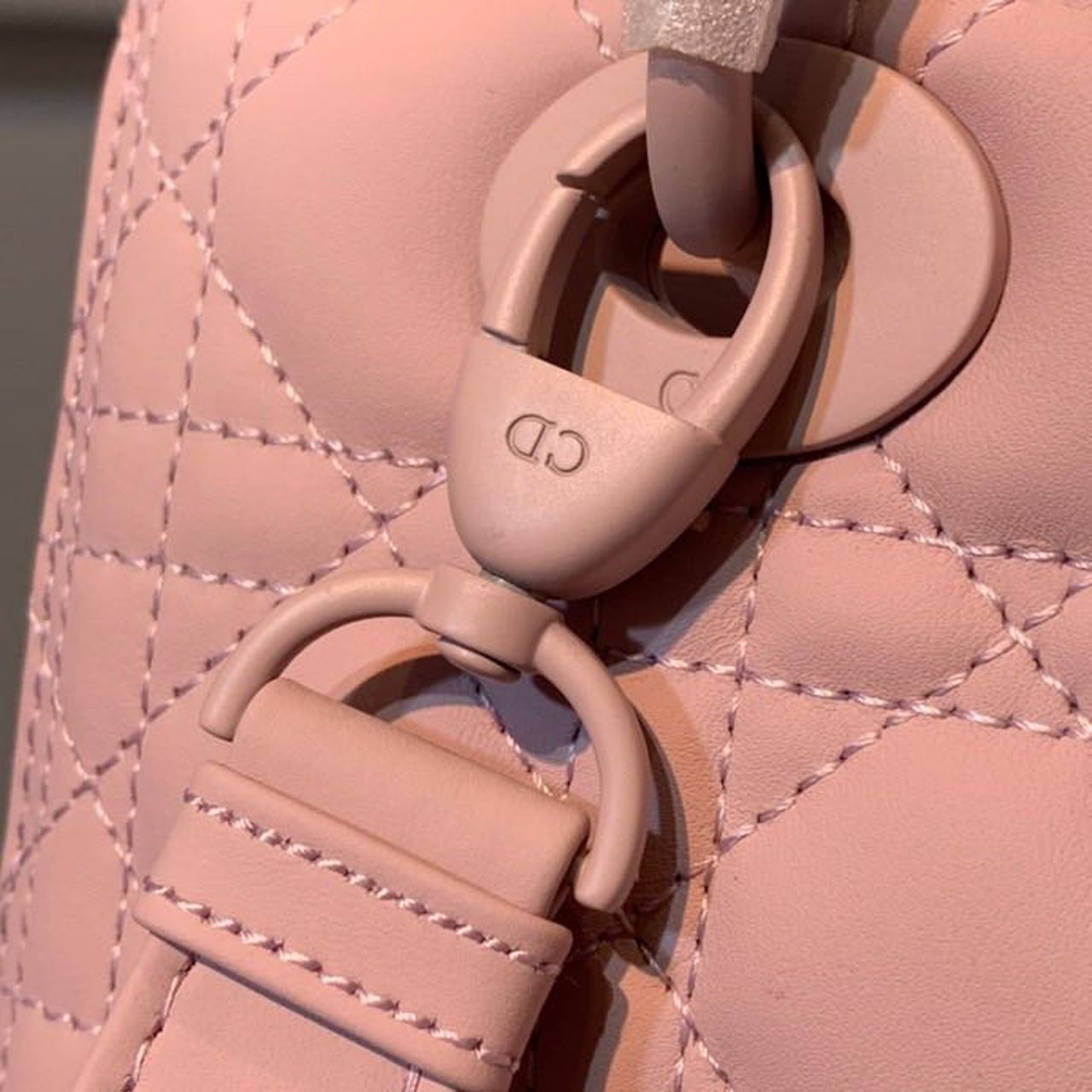 Top Quality MeTop Qualityum Lady Bag Matte Hardware Powder Pink For Women 9.5in/24cm CD