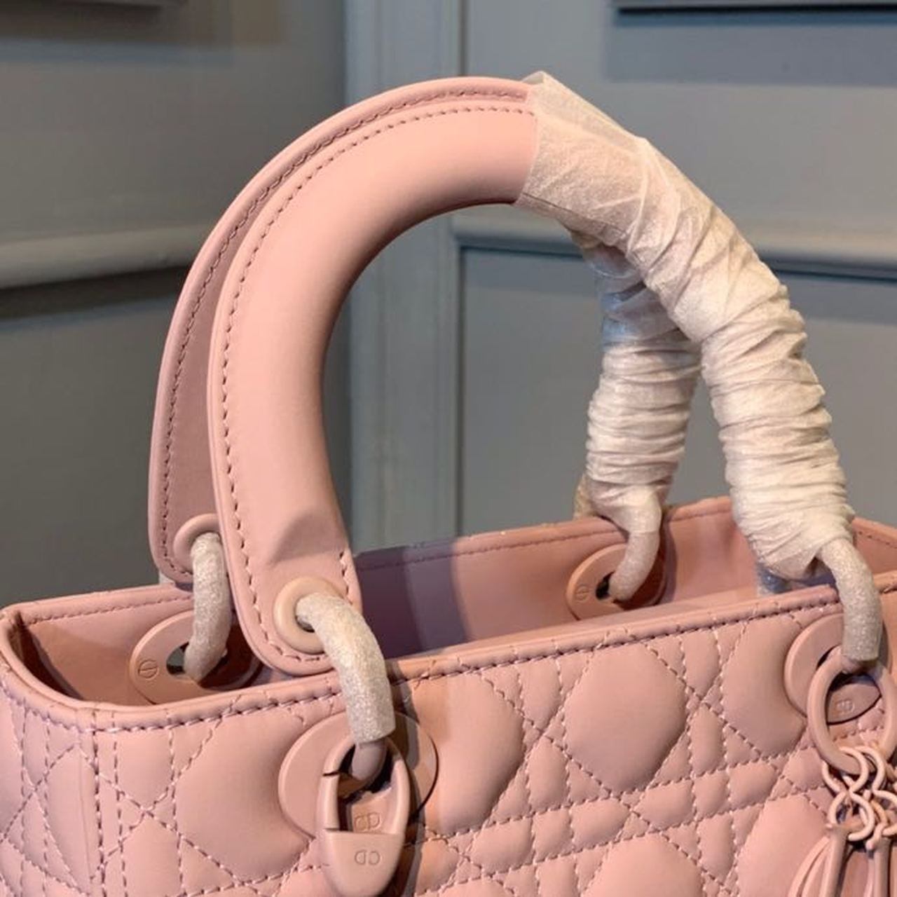 Top Quality MeTop Qualityum Lady Bag Matte Hardware Powder Pink For Women 9.5in/24cm CD