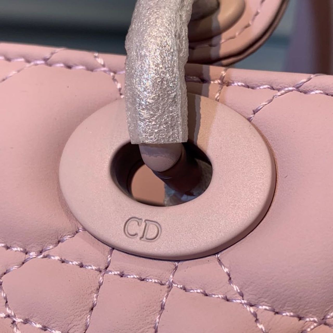 Top Quality MeTop Qualityum Lady Bag Matte Hardware Powder Pink For Women 9.5in/24cm CD