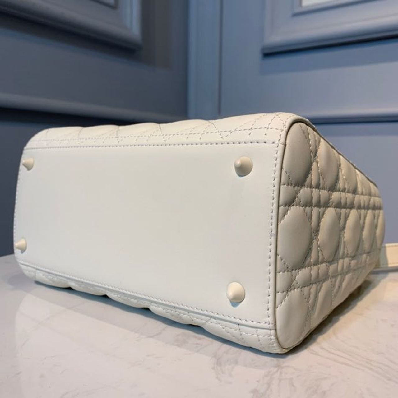 Top Quality MeTop Qualityum Lady Bag White For Women 9.5in/24cm CD