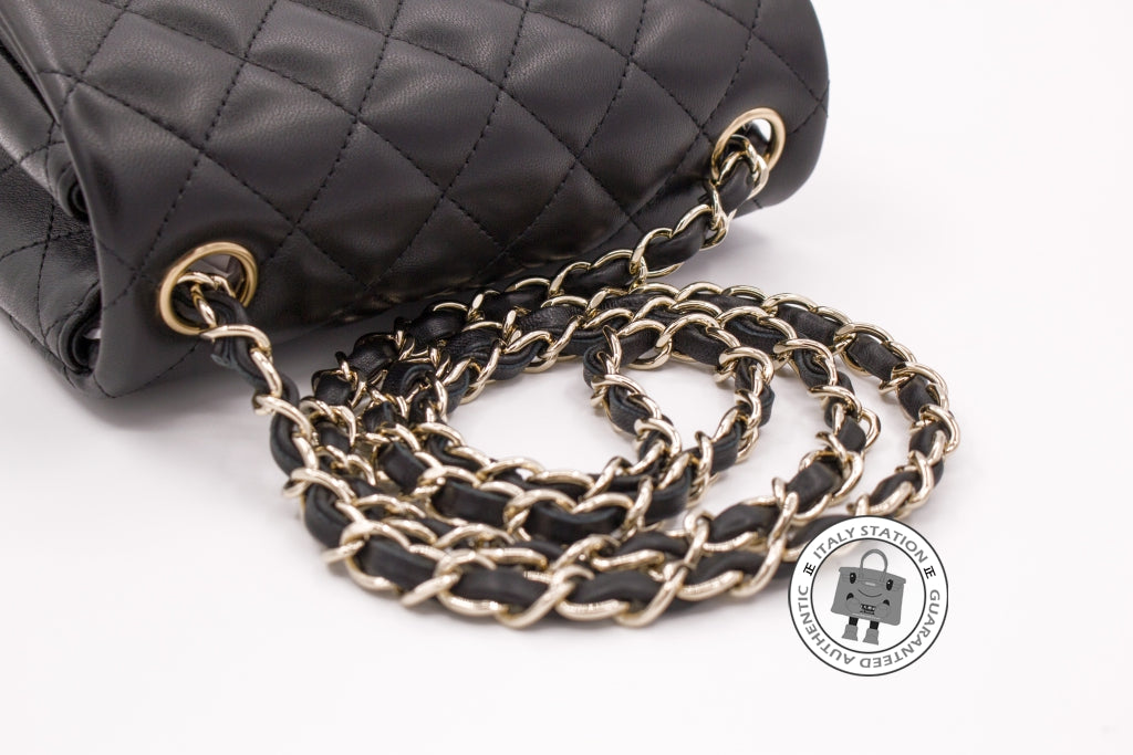 Chanel A Y Classic CC Flap Black /  Lambskin Mini Shoulder Bags Pbhw
