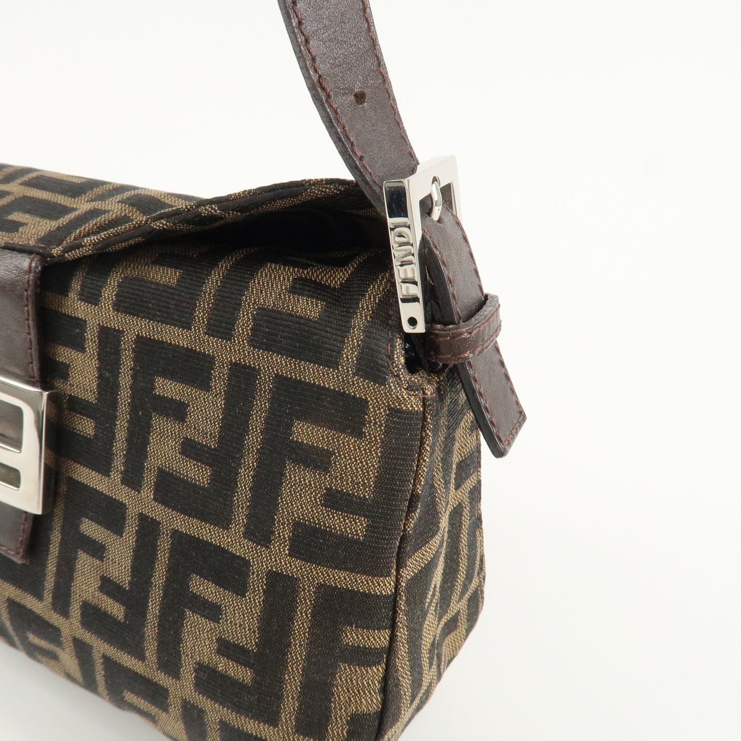 FENDI Zucca Canvas Leather Shoulder Bag Brown Black 26725  d