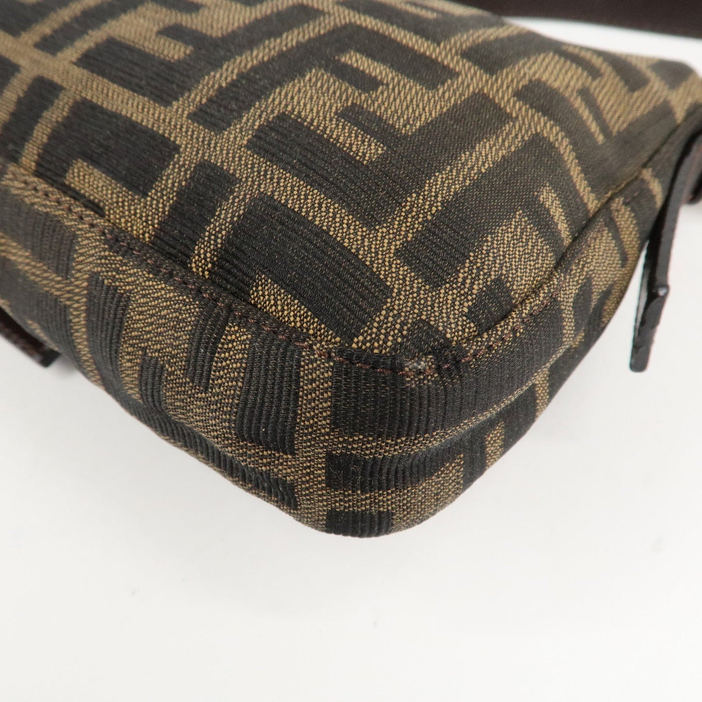 FENDI Zucca Mamma Baguette Canvas Shoulder Bag Brown Black 26424  d