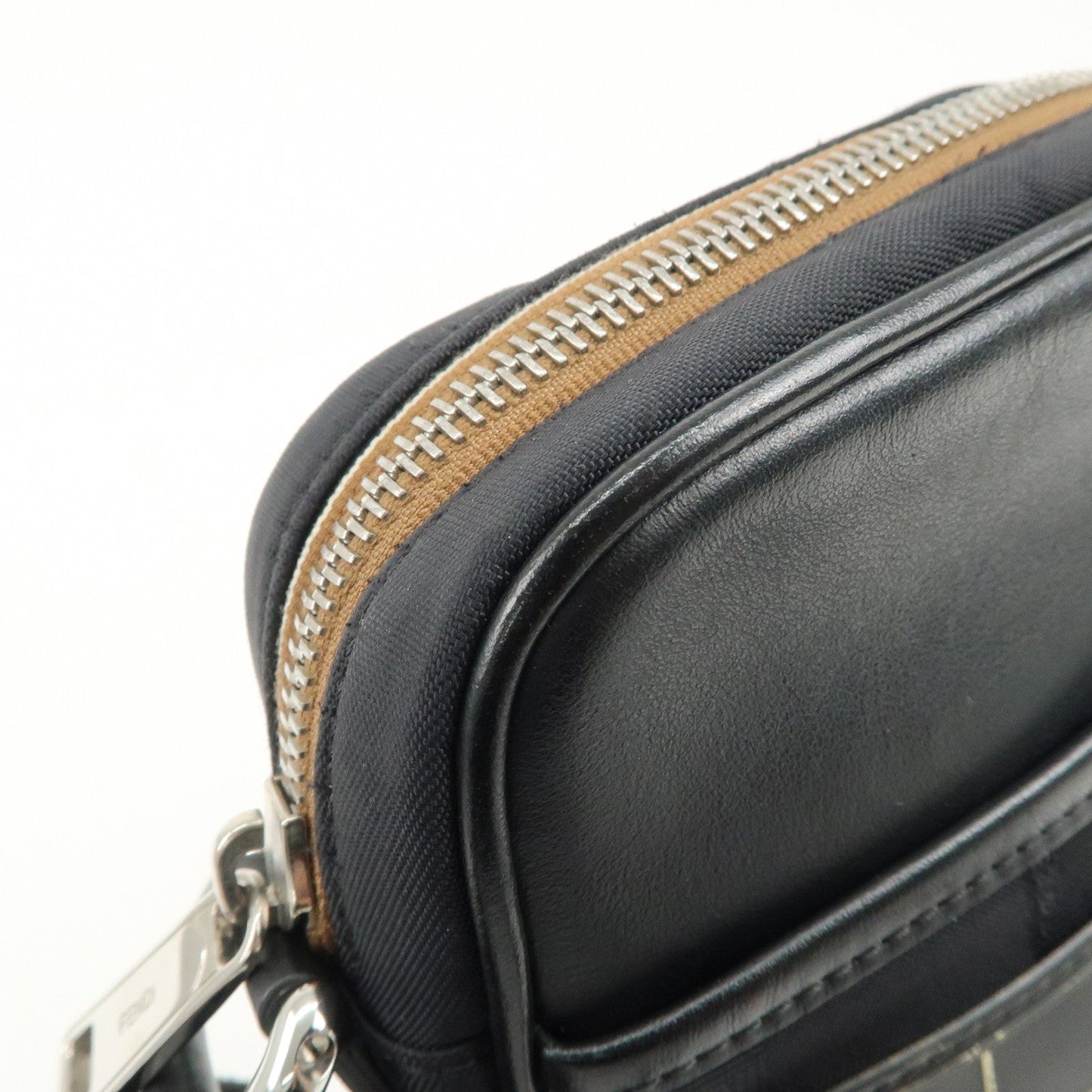FENDI Pequin Nylon Leather Shoulder Bag Black 7VA456  d