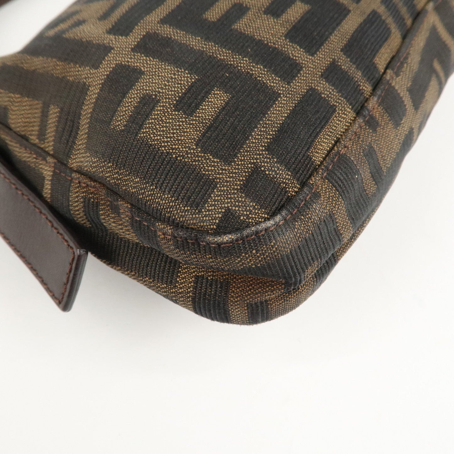 FENDI Mamma Baguette Zucca Canvas Leather Shoulder Bag Brown  d