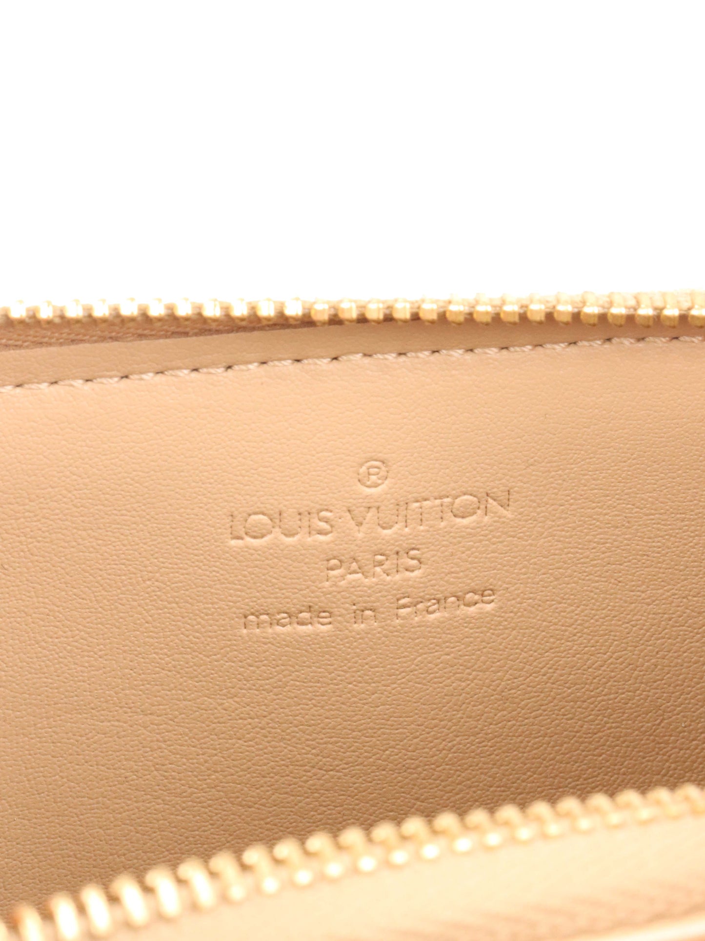 Louis Vuitton Beige Monogram Vernis Lexington Pochette.