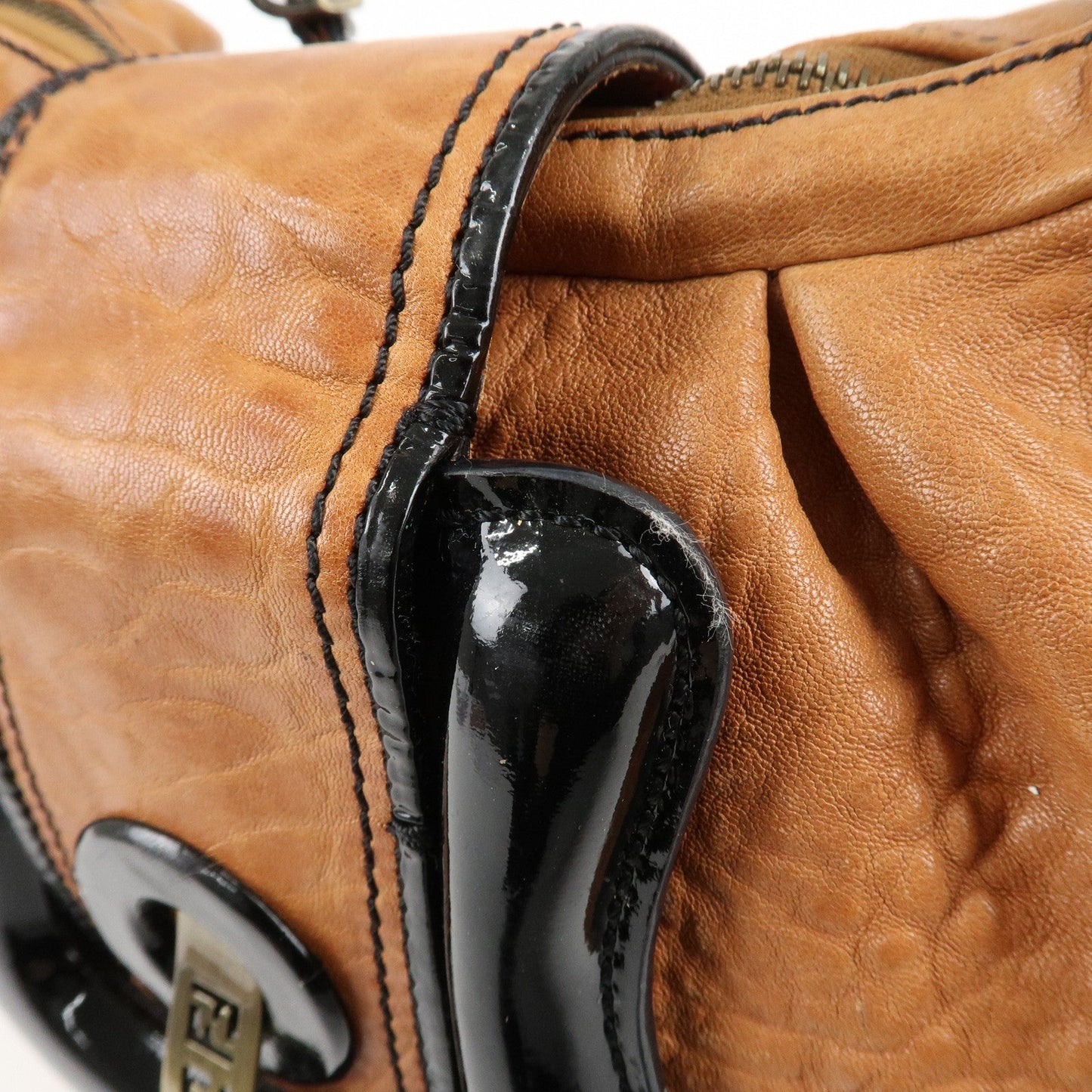 FENDI Leather Patent Leather Chain Shoulder Bag Brown 8BR563  d