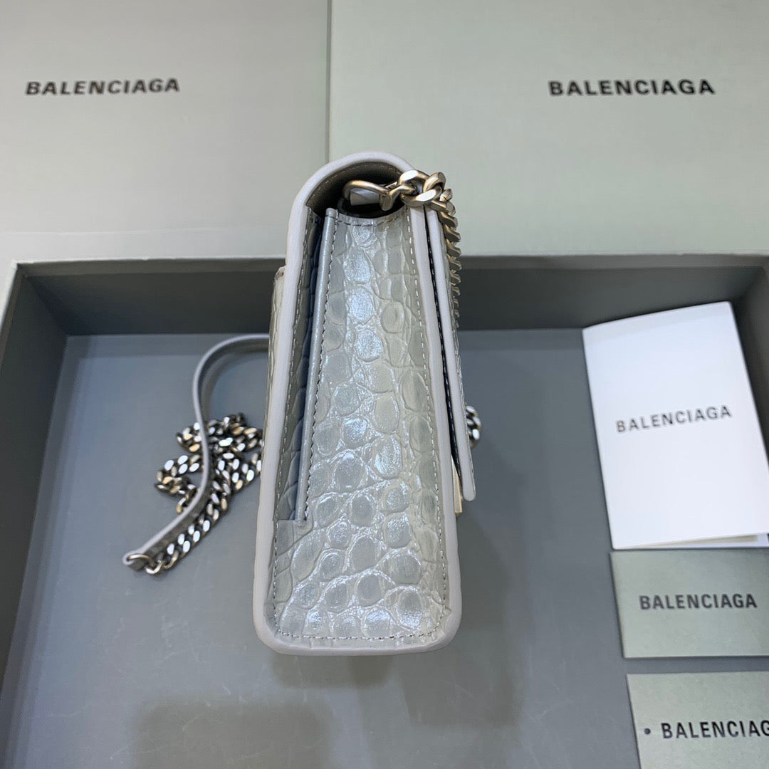 Top Quality Hourglass Wallet On Chain in Gray, For Women,  Bags 9in/23cm