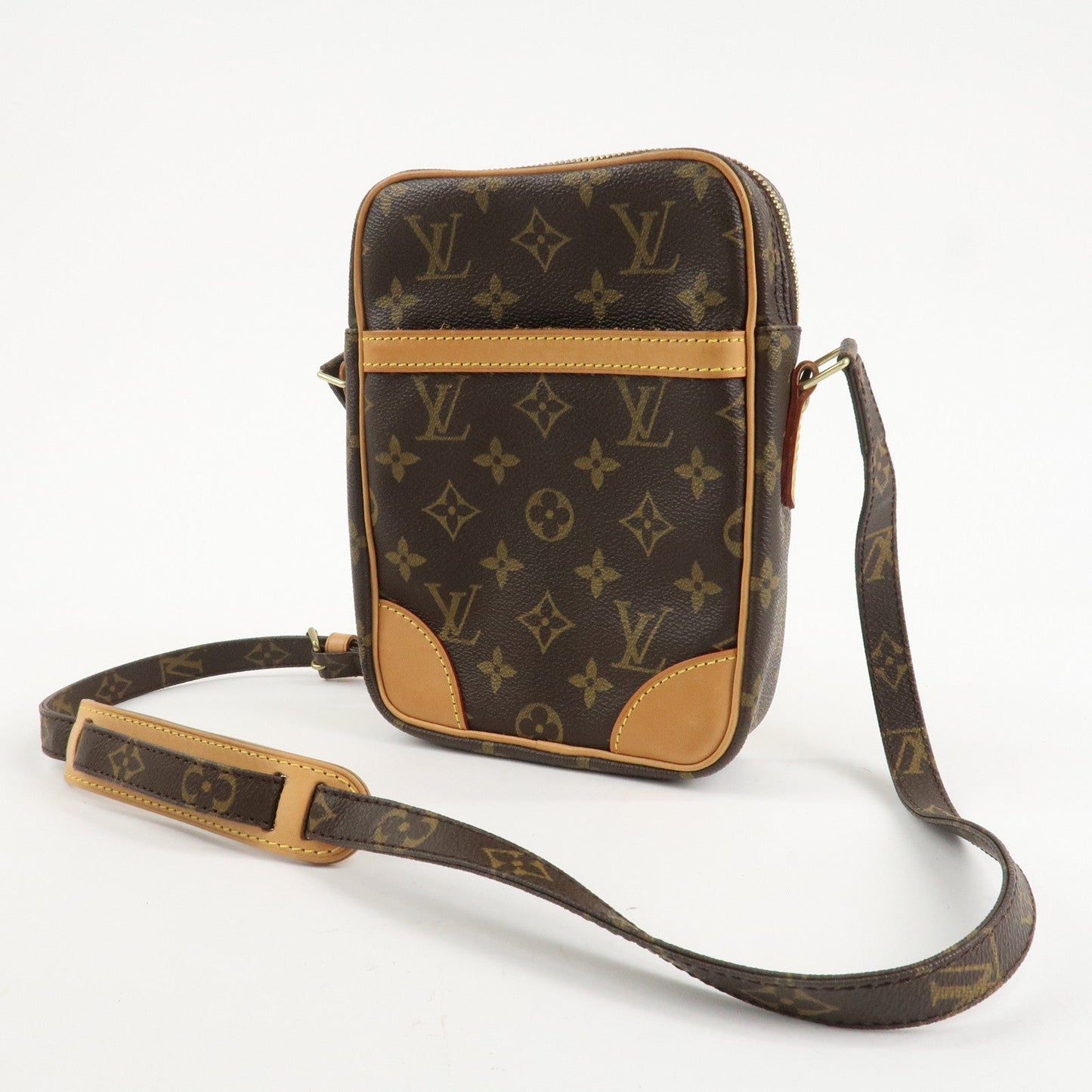 Louis Vuitton Monogram Danube Shoulder Bag Crossbody Bag M45266  d