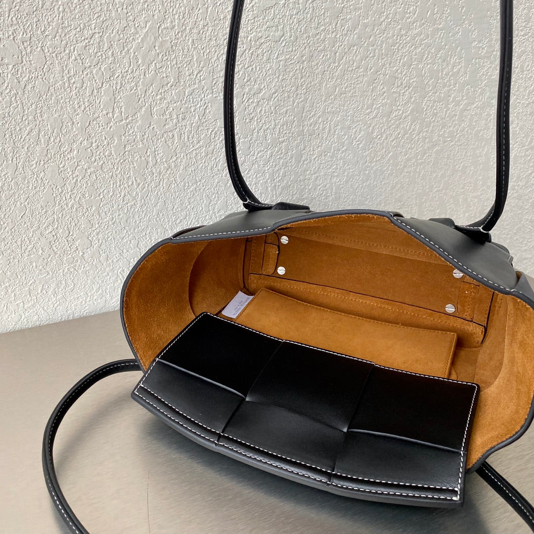 Top Quality Arco Bag For Women 12in/33cm In Black