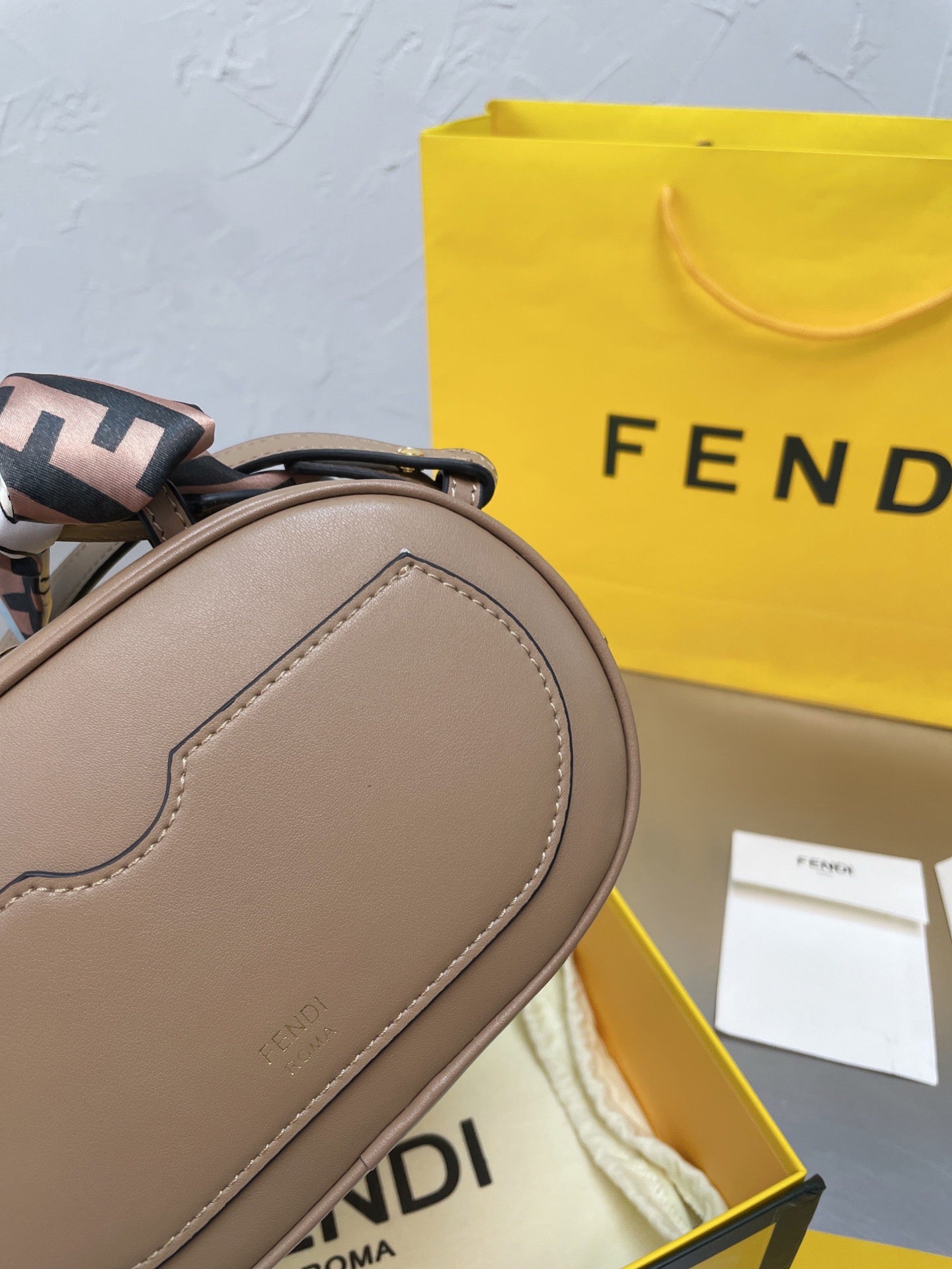 EN - New 1:1 rep  Bags FEI 241
