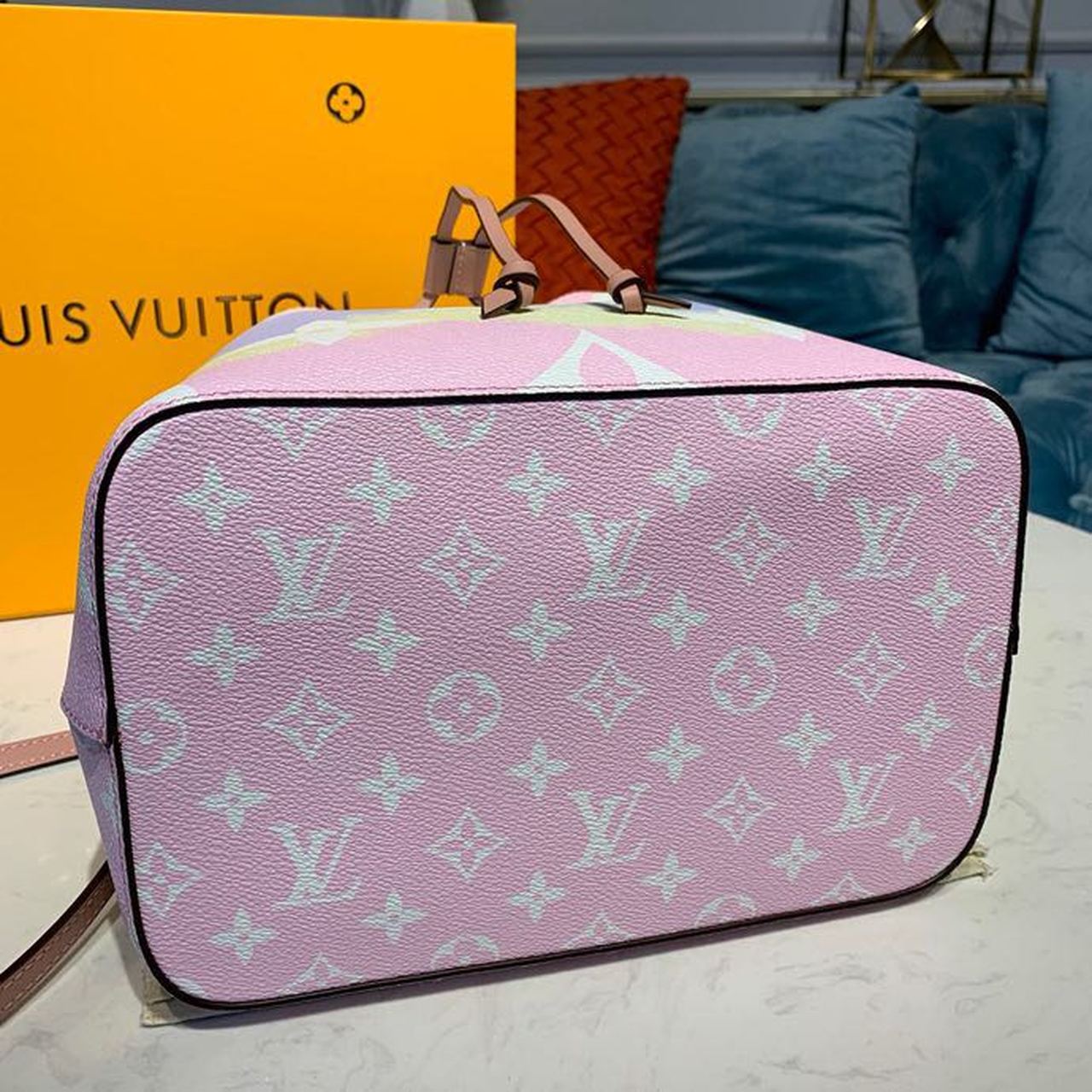 Top Quality Escale NeoNoe MM Bucket Bag Monogram Canvas Multicolor For Women,  Shoulder And Crossbody Bags 10.2in/26cm Top Quality M45124