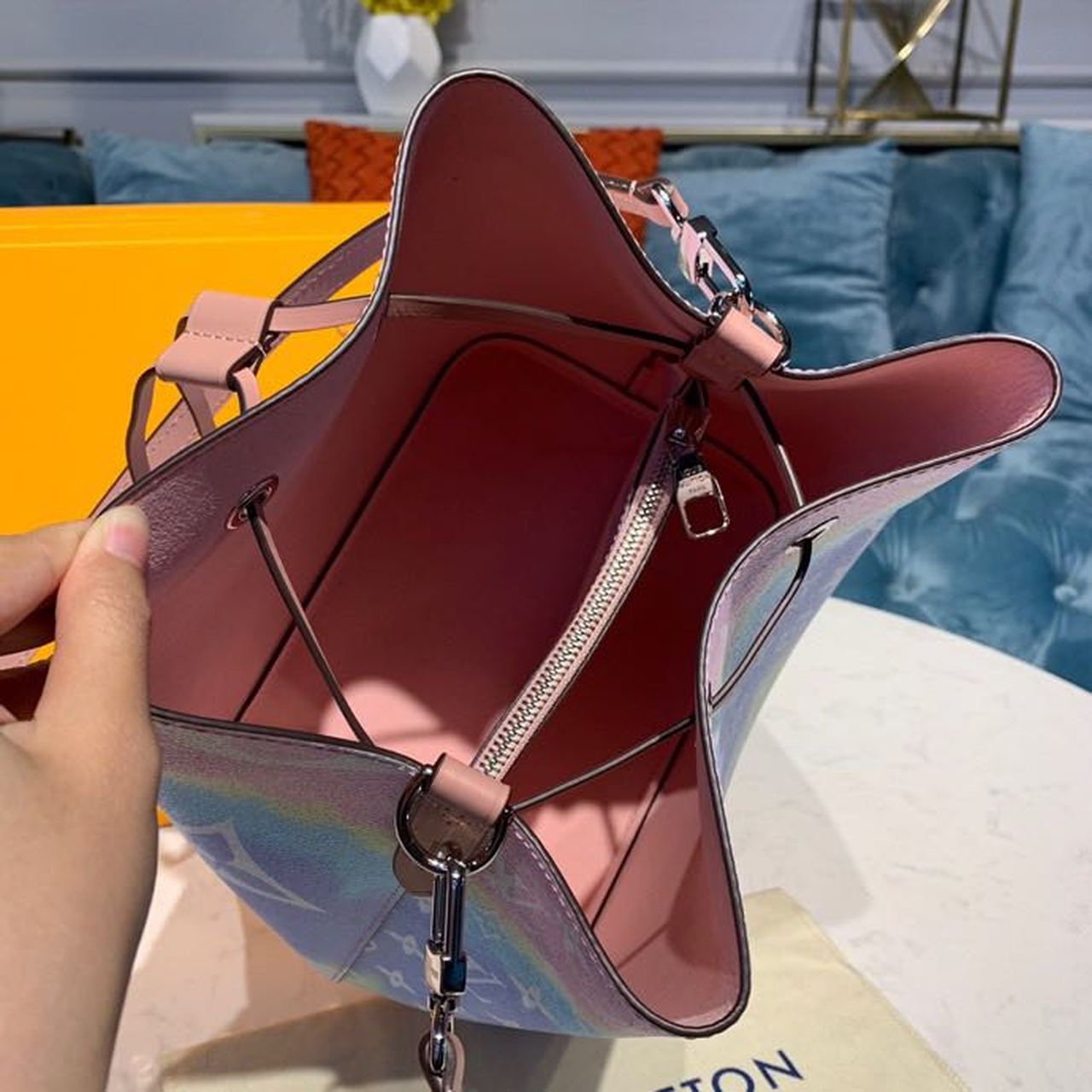 Top Quality Escale NeoNoe MM Bucket Bag Monogram Canvas Multicolor For Women,  Shoulder And Crossbody Bags 10.2in/26cm Top Quality M45124
